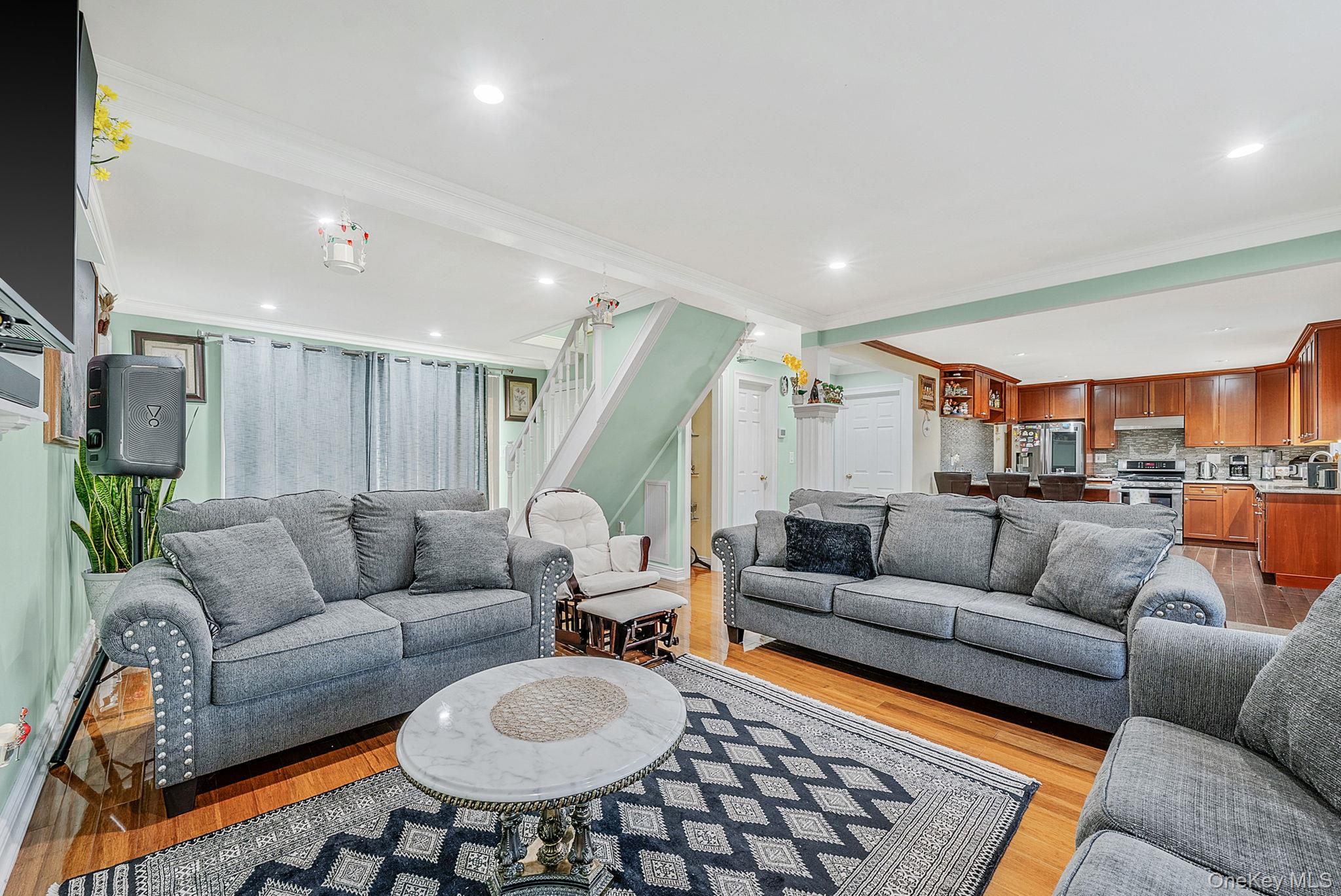 20 Howe Road, Coram, NY 11727