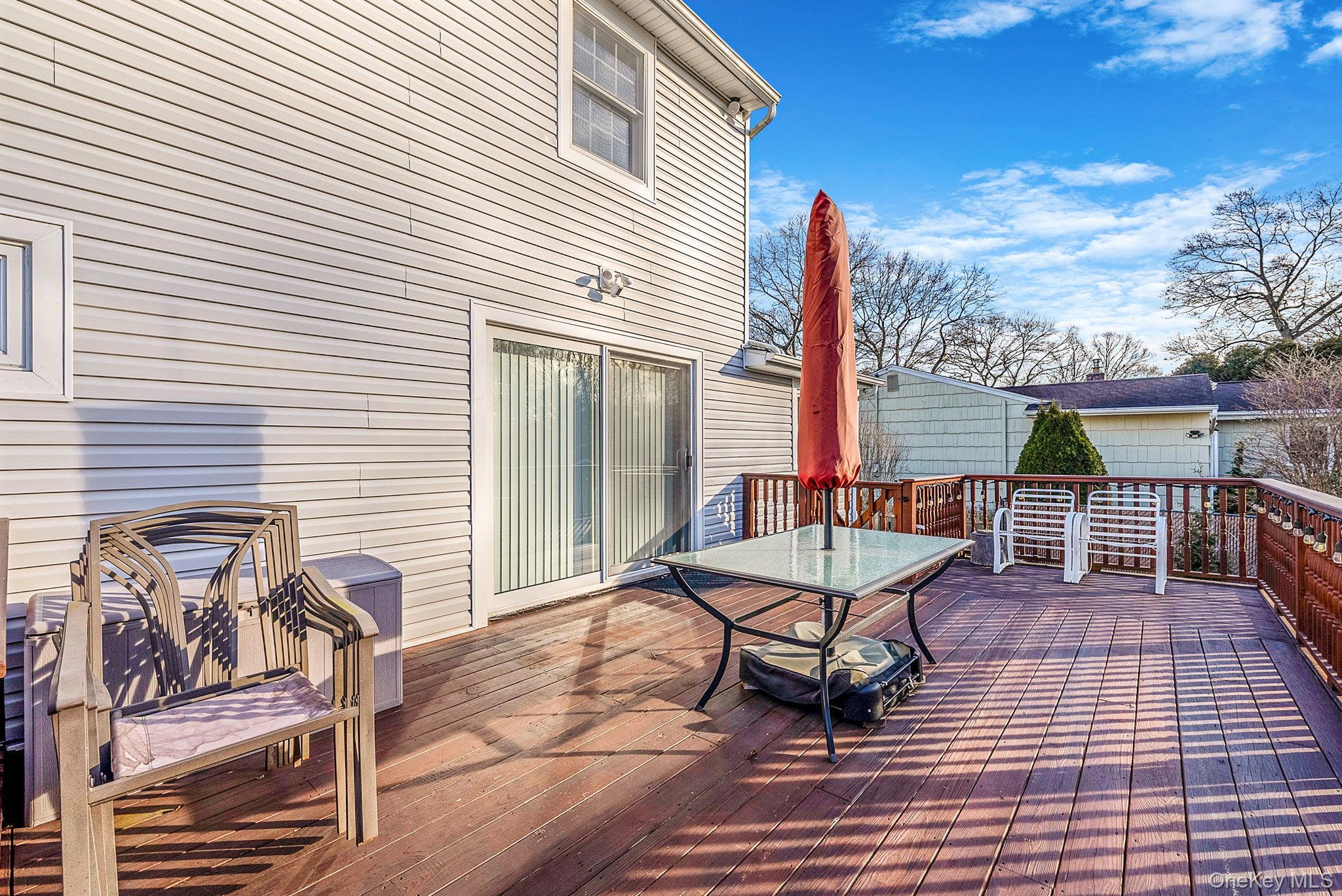 20 Howe Road, Coram, NY 11727