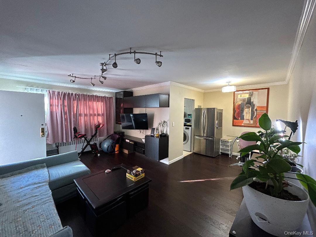 17-52 166th # 4-193, Whitestone, NY 11357