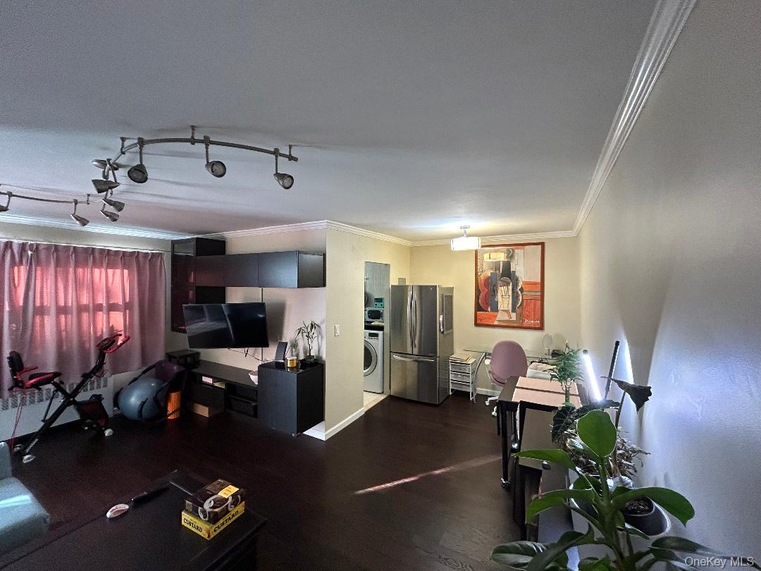 17-52 166th # 4-193, Whitestone, NY 11357