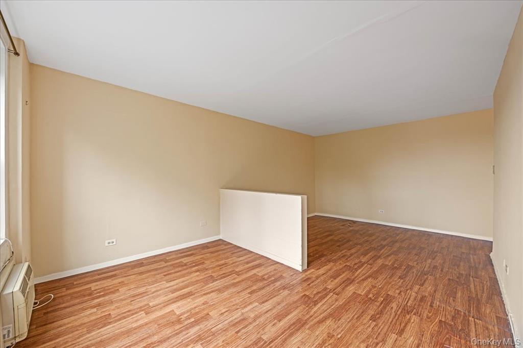 2015 St Paul Avenue # 3G, Bronx, NY 10461