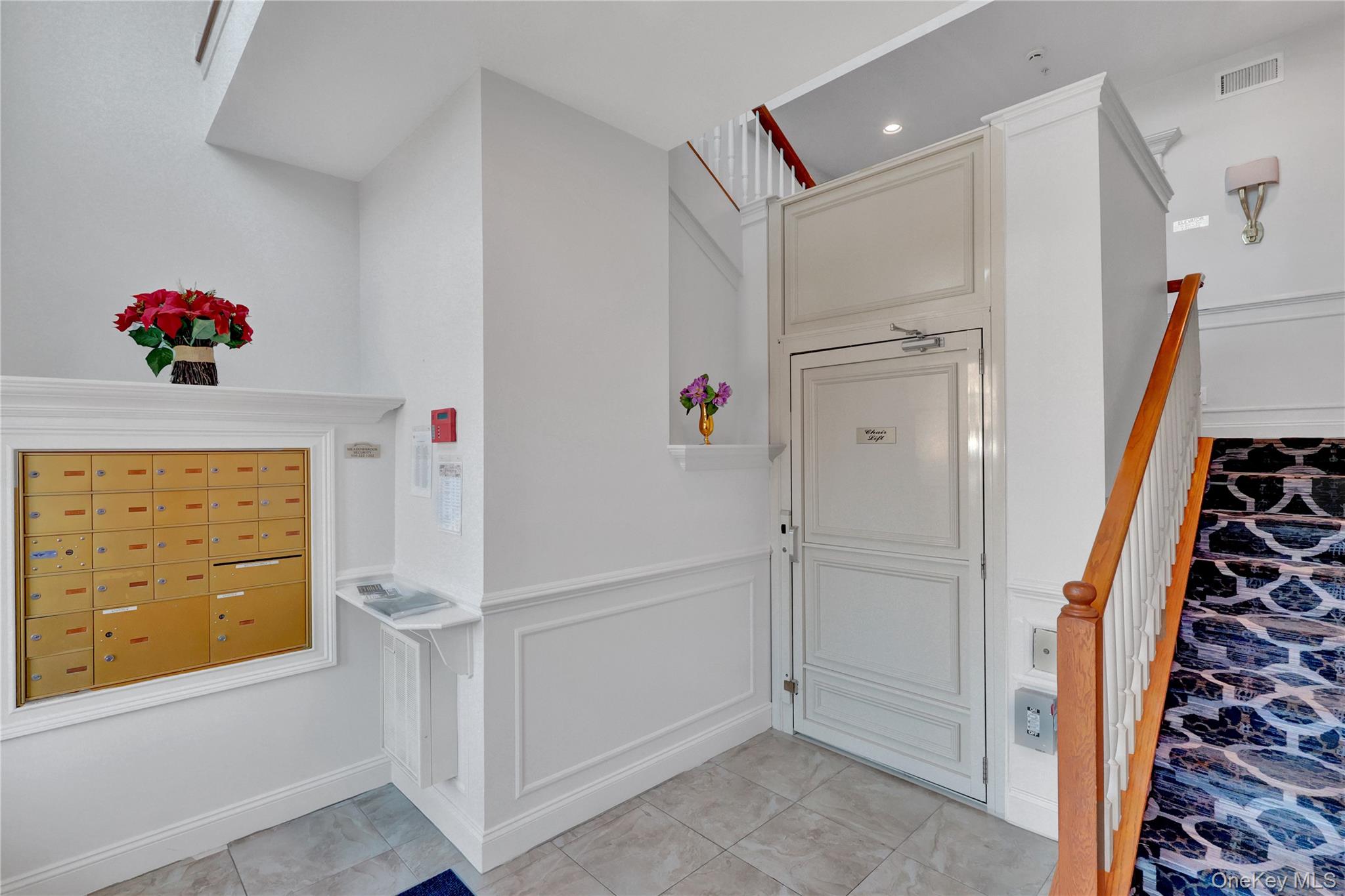 514 Pacing Way # 514, Westbury, NY 11590