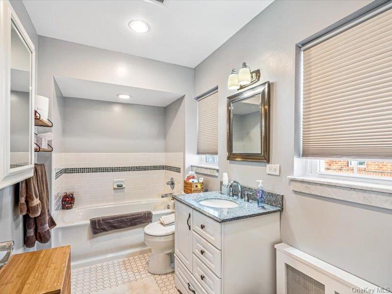 8207 213th Street, Queens Village, NY 11427