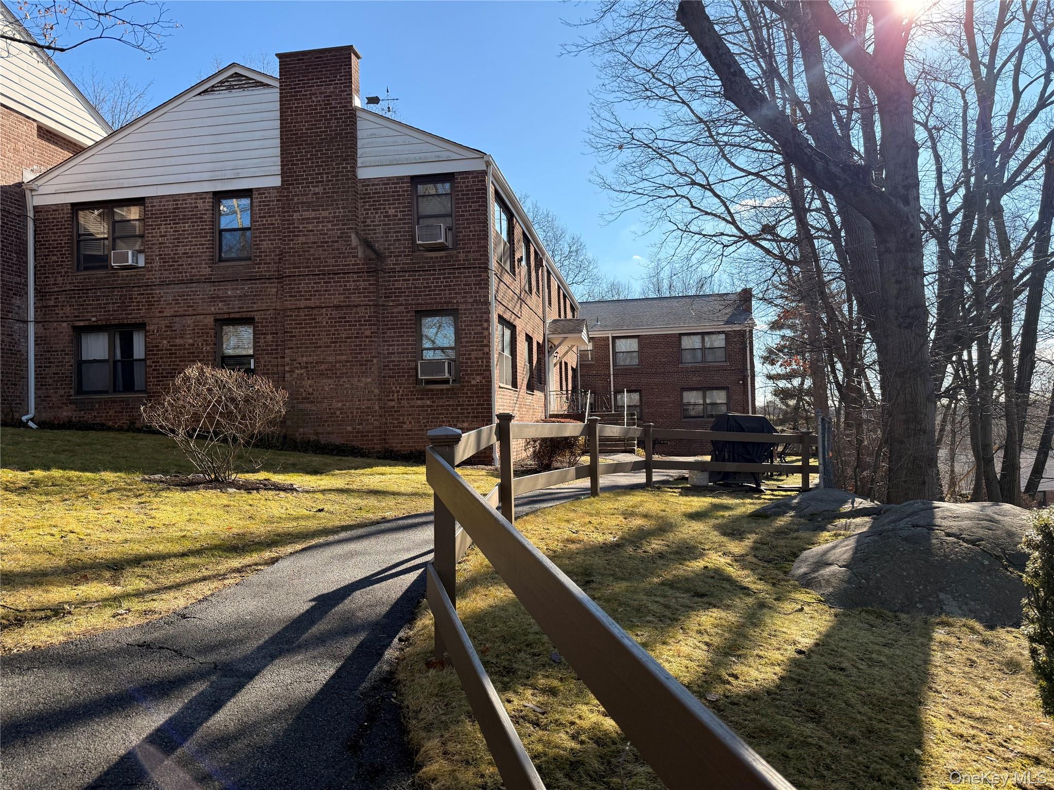 67 Rockledge Road # 1B, Hartsdale, NY 10530