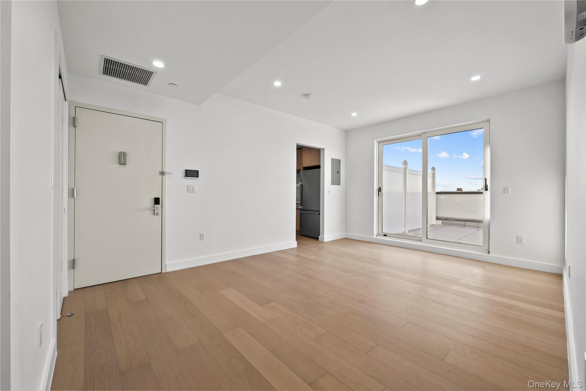 150-02 Northern Boulevard # 6F, Flushing, NY 11354