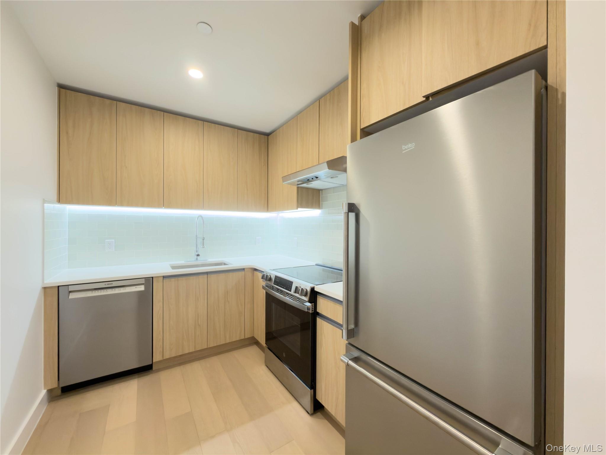 150-02 Northern Boulevard # 6F, Flushing, NY 11354