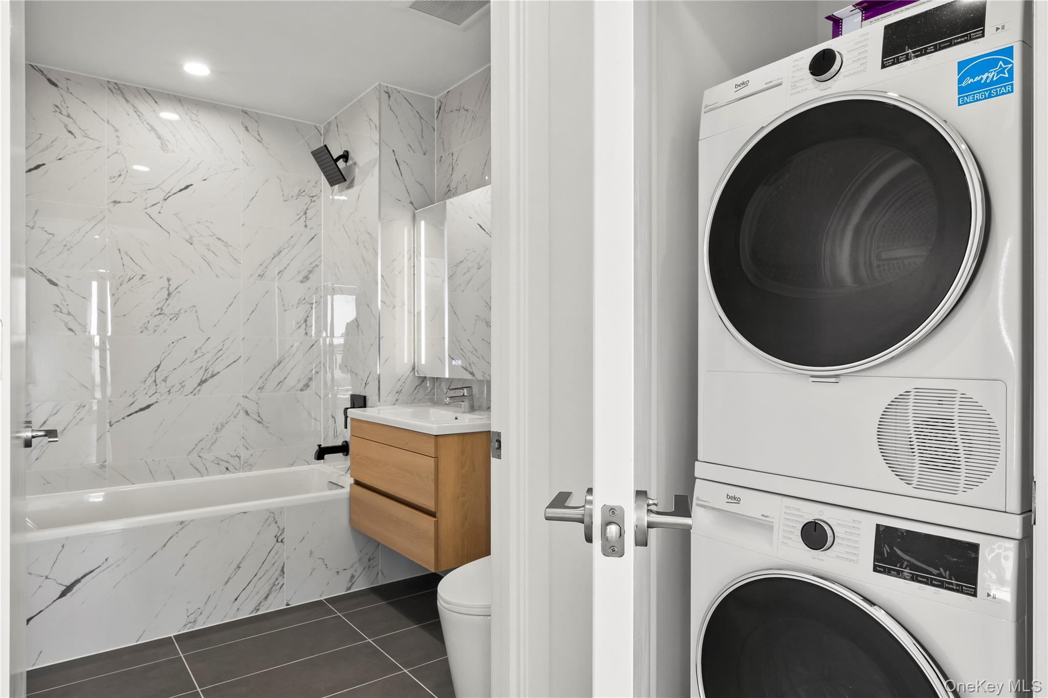 150-02 Northern Boulevard # 6F, Flushing, NY 11354