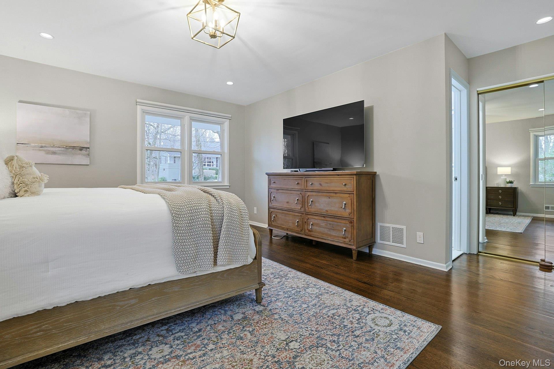 2 Doris Drive, Scarsdale, NY 10583