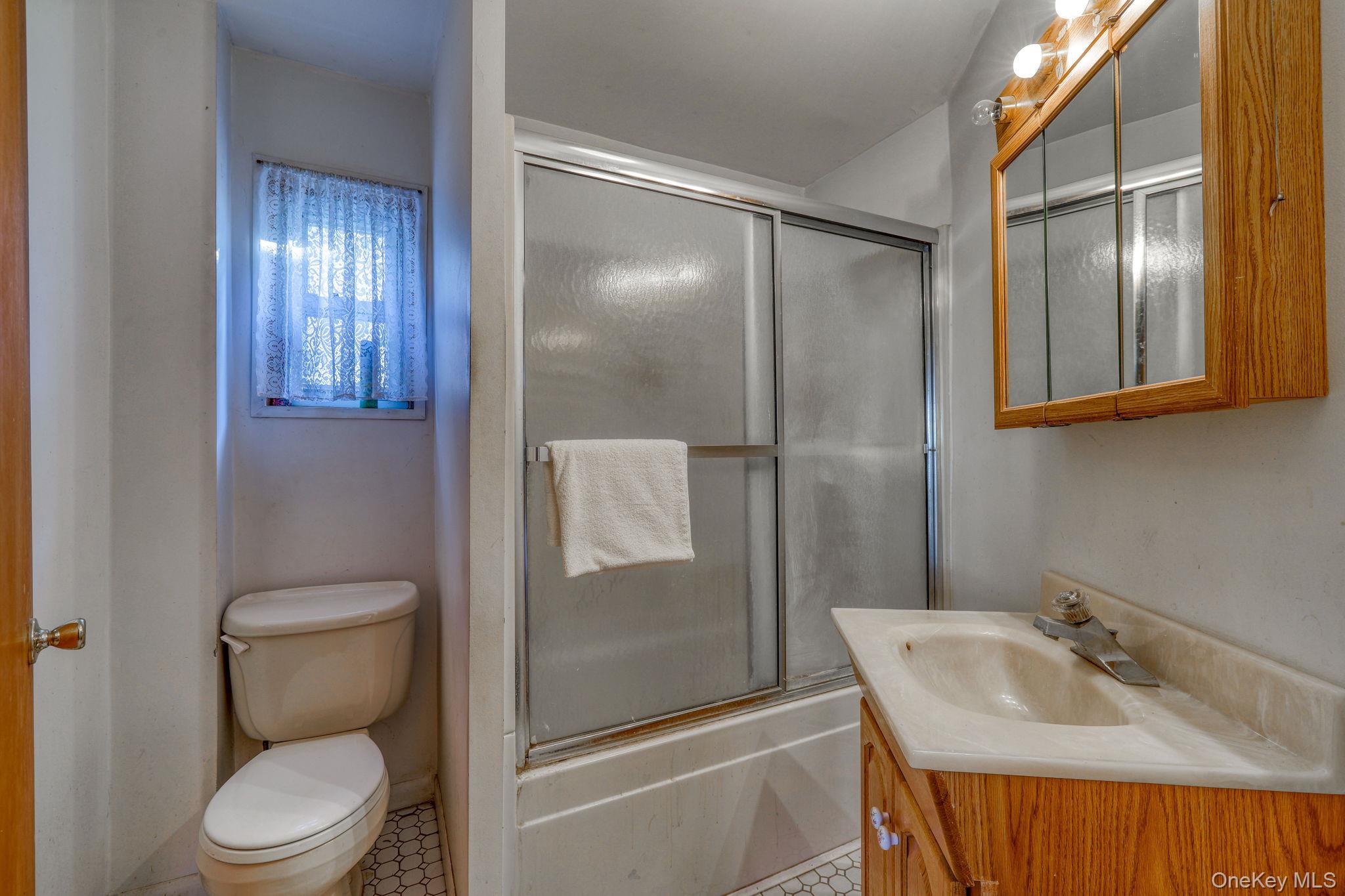 33 Bank Street, Walden, NY 12586