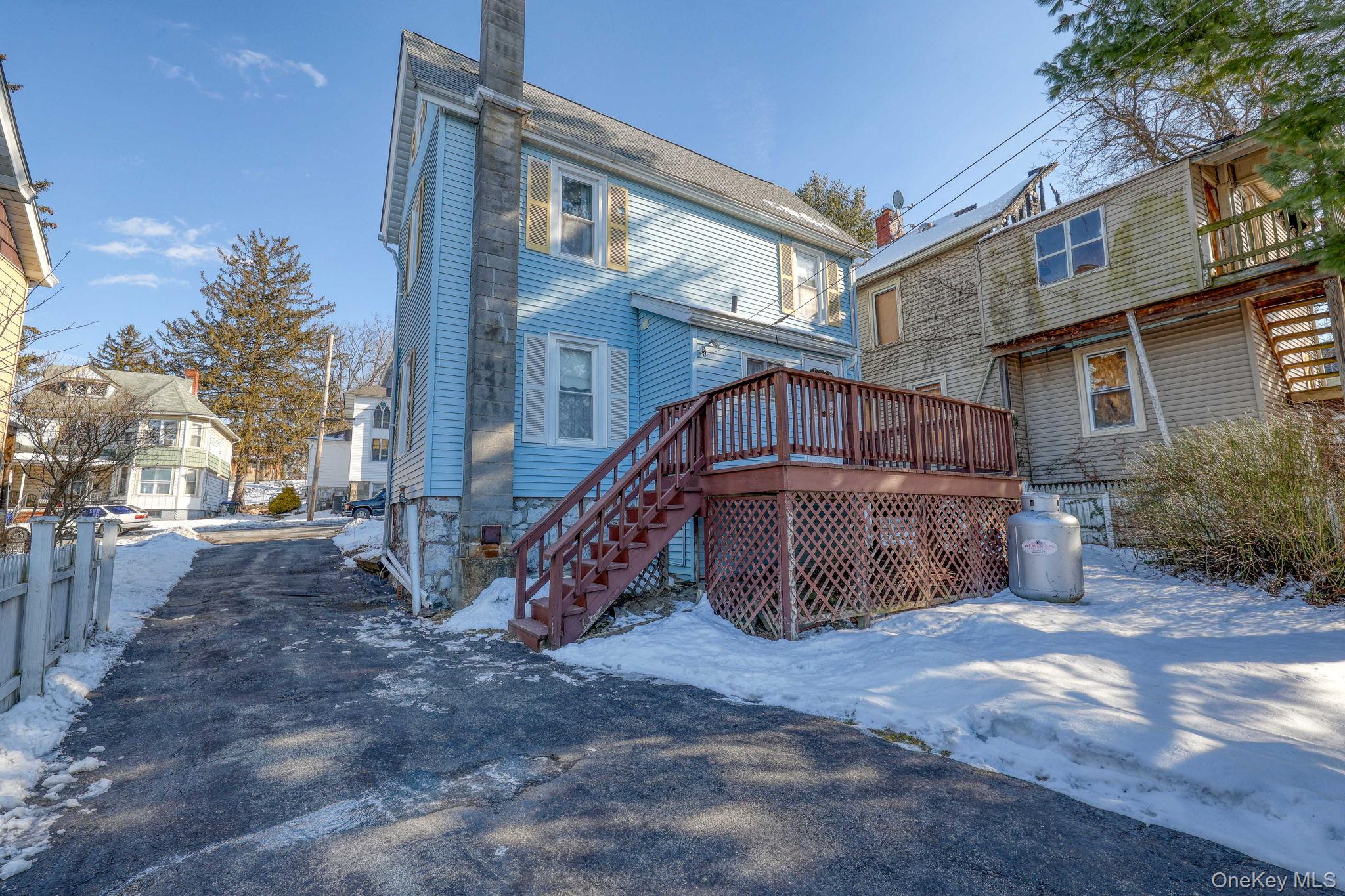 33 Bank Street, Walden, NY 12586