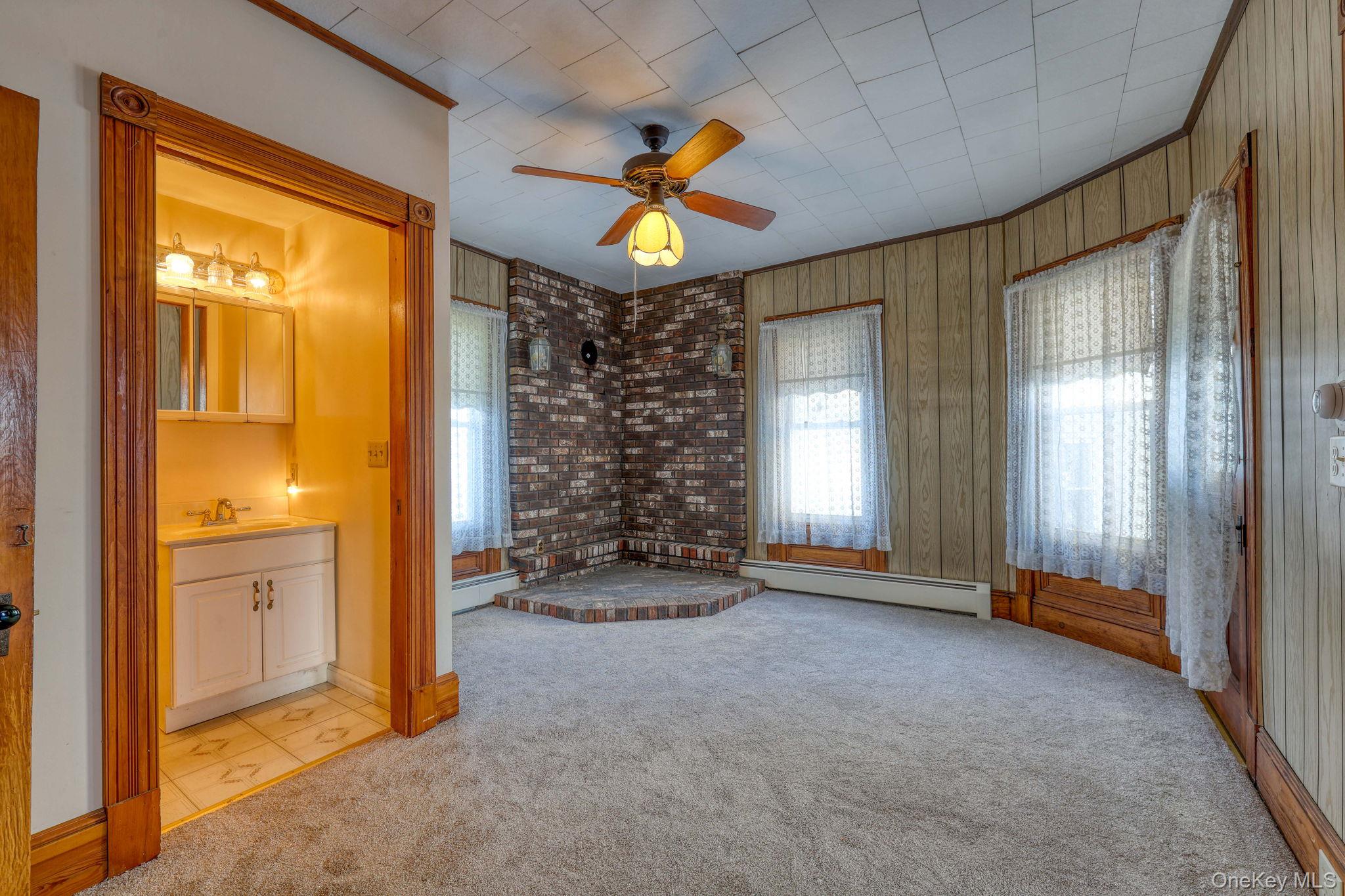 33 Bank Street, Walden, NY 12586