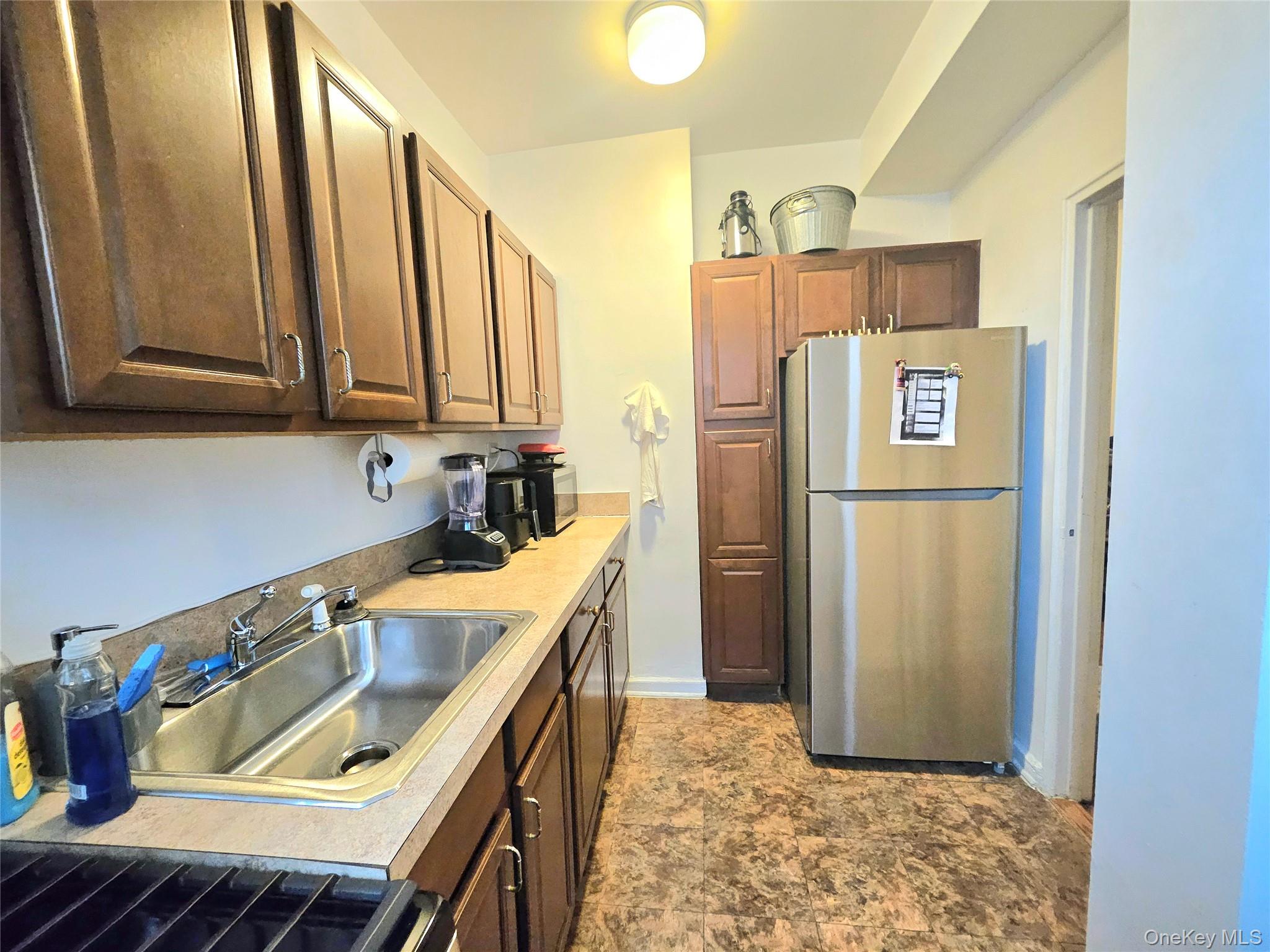 112-25 34 Avenue # H, Corona, NY 11368