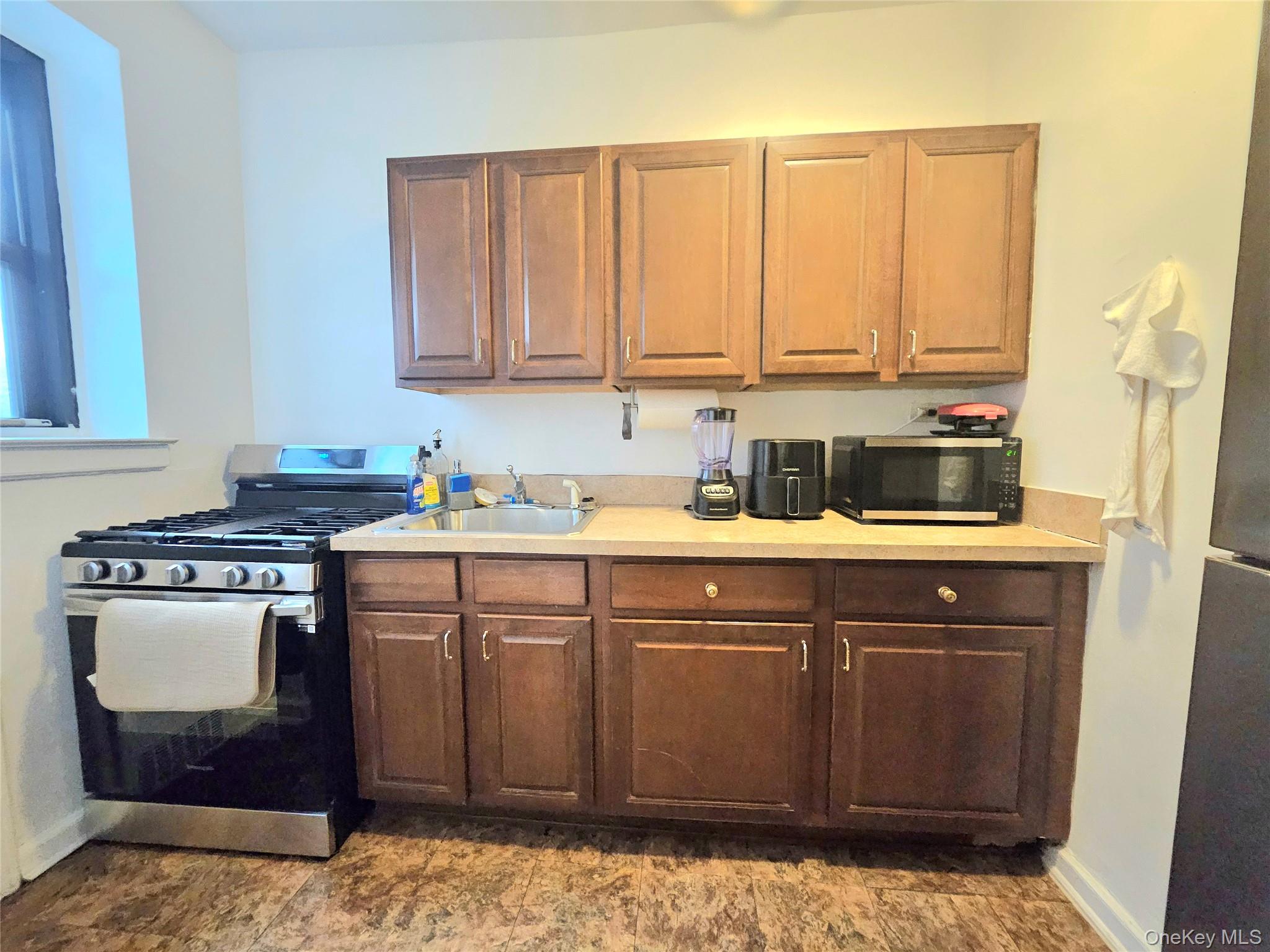 112-25 34 Avenue # H, Corona, NY 11368