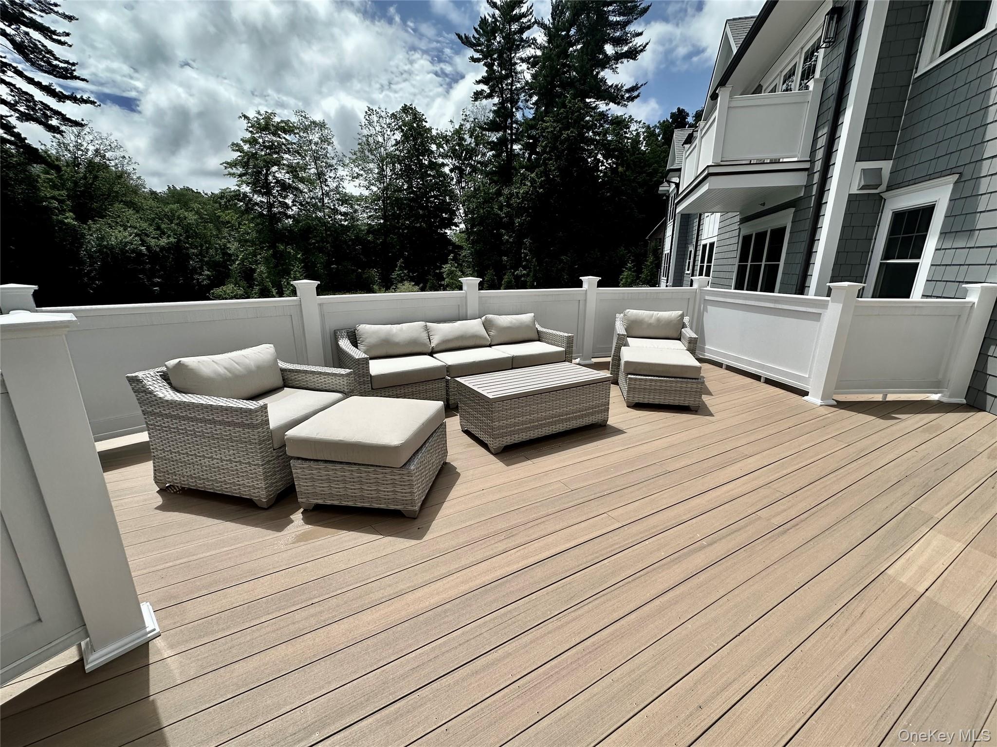 585 Main Street, Armonk, NY 10504