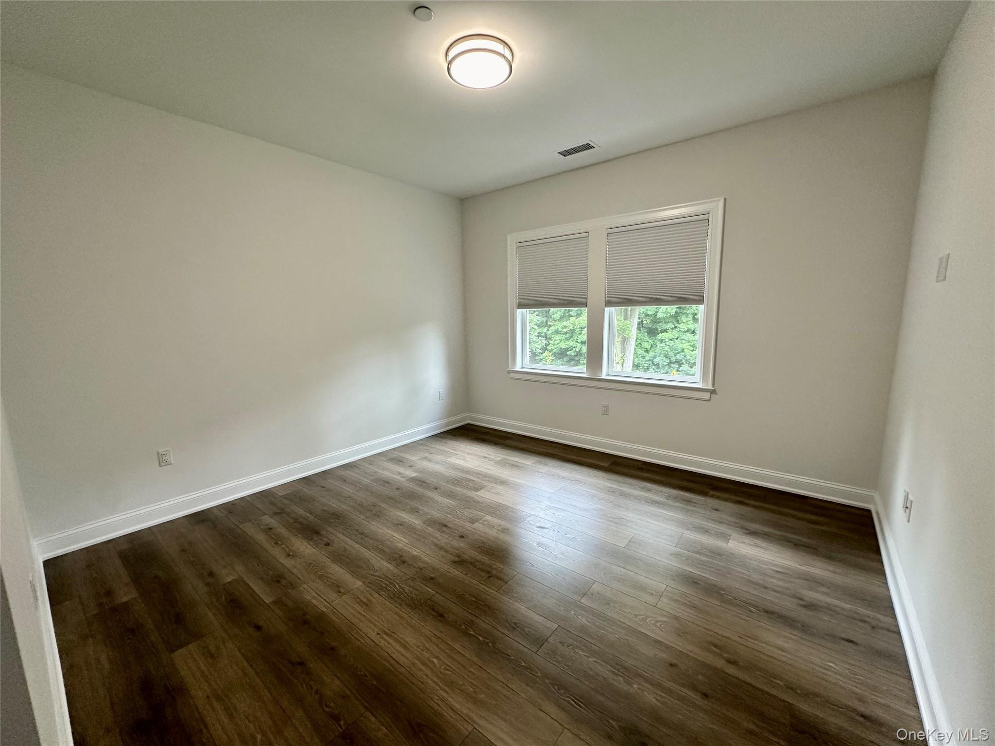 585 Main Street, Armonk, NY 10504