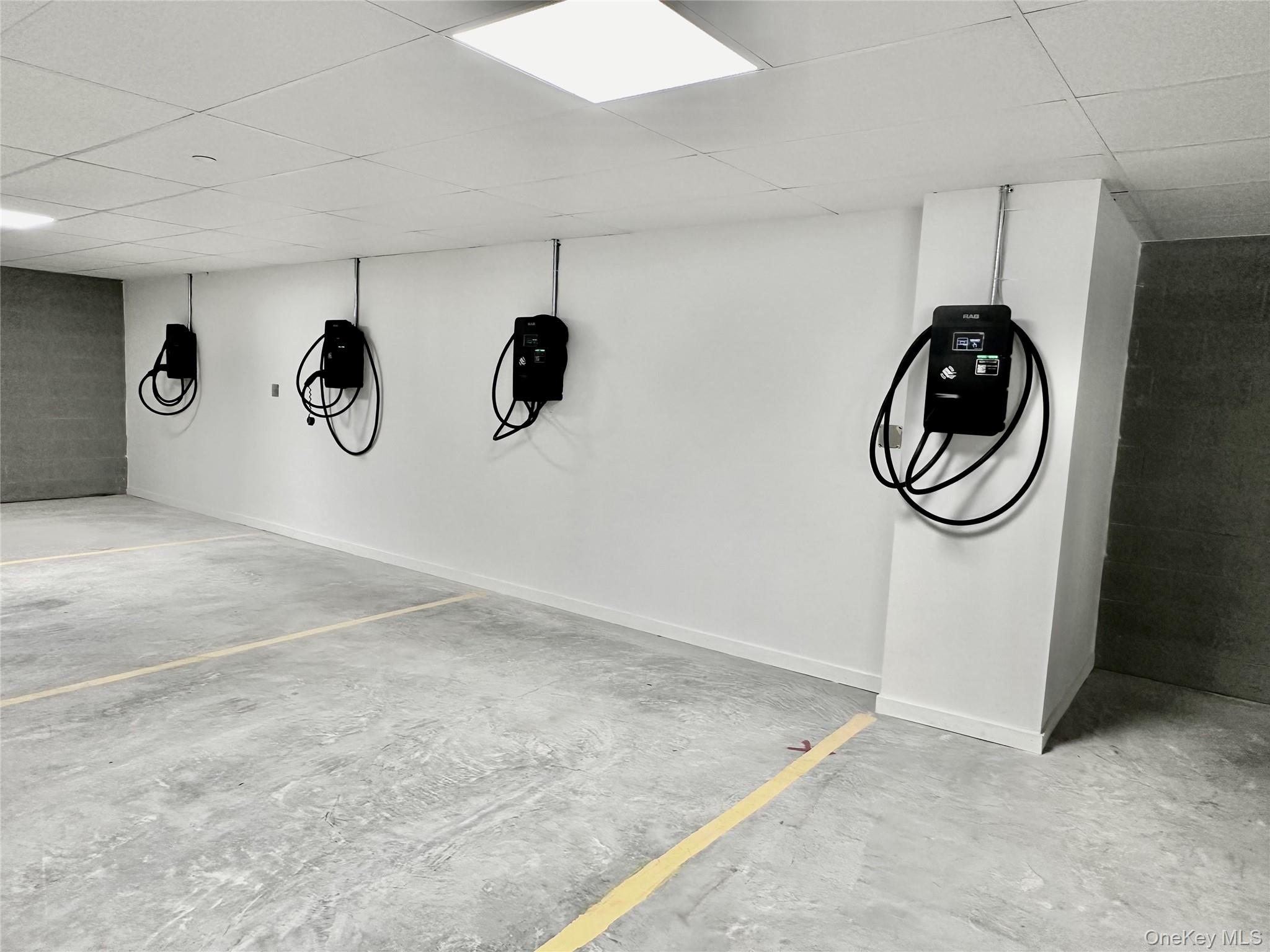 585 Main Street, Armonk, NY 10504