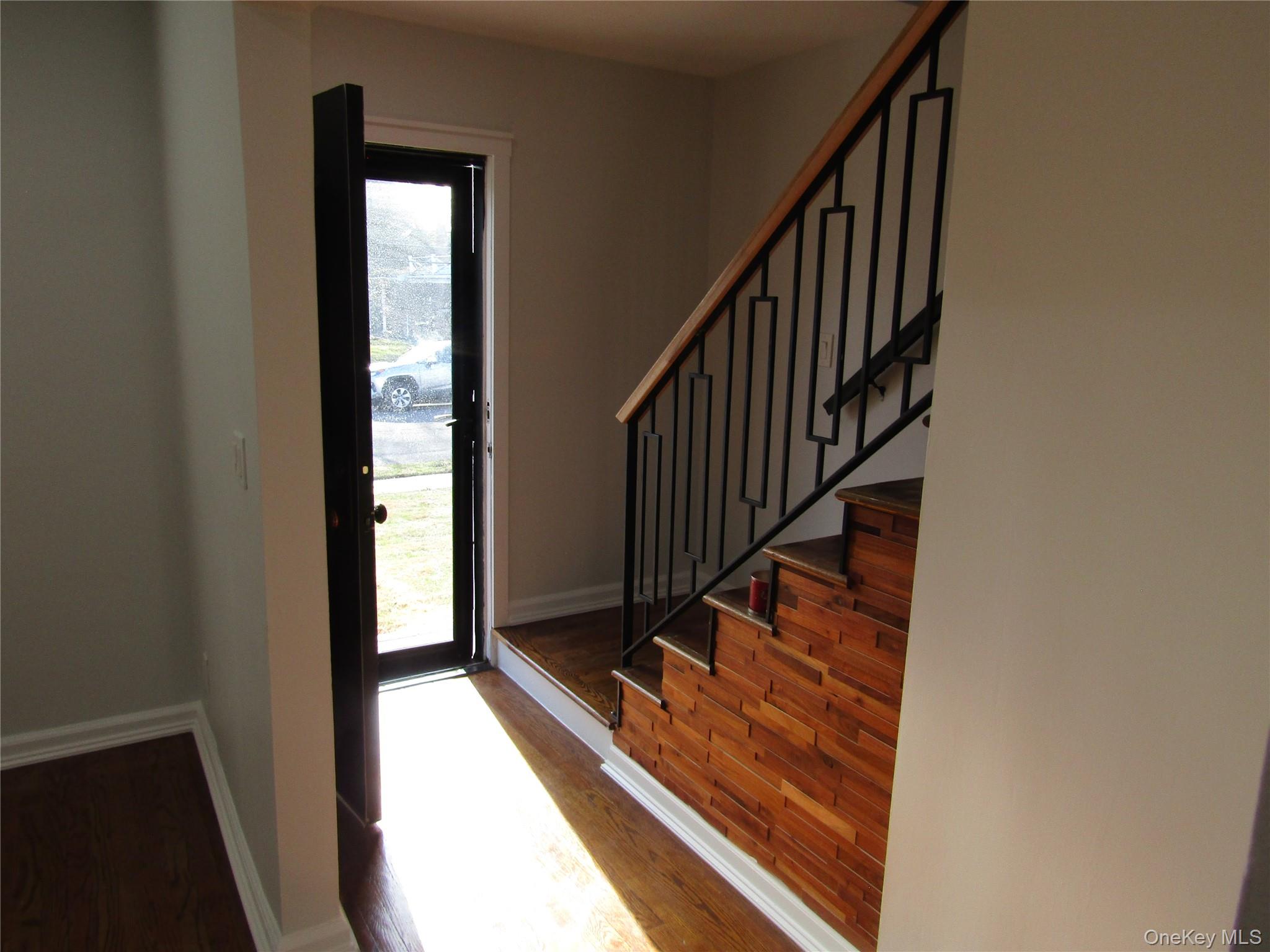 321 Redmont Road, West Hempstead, NY 11552