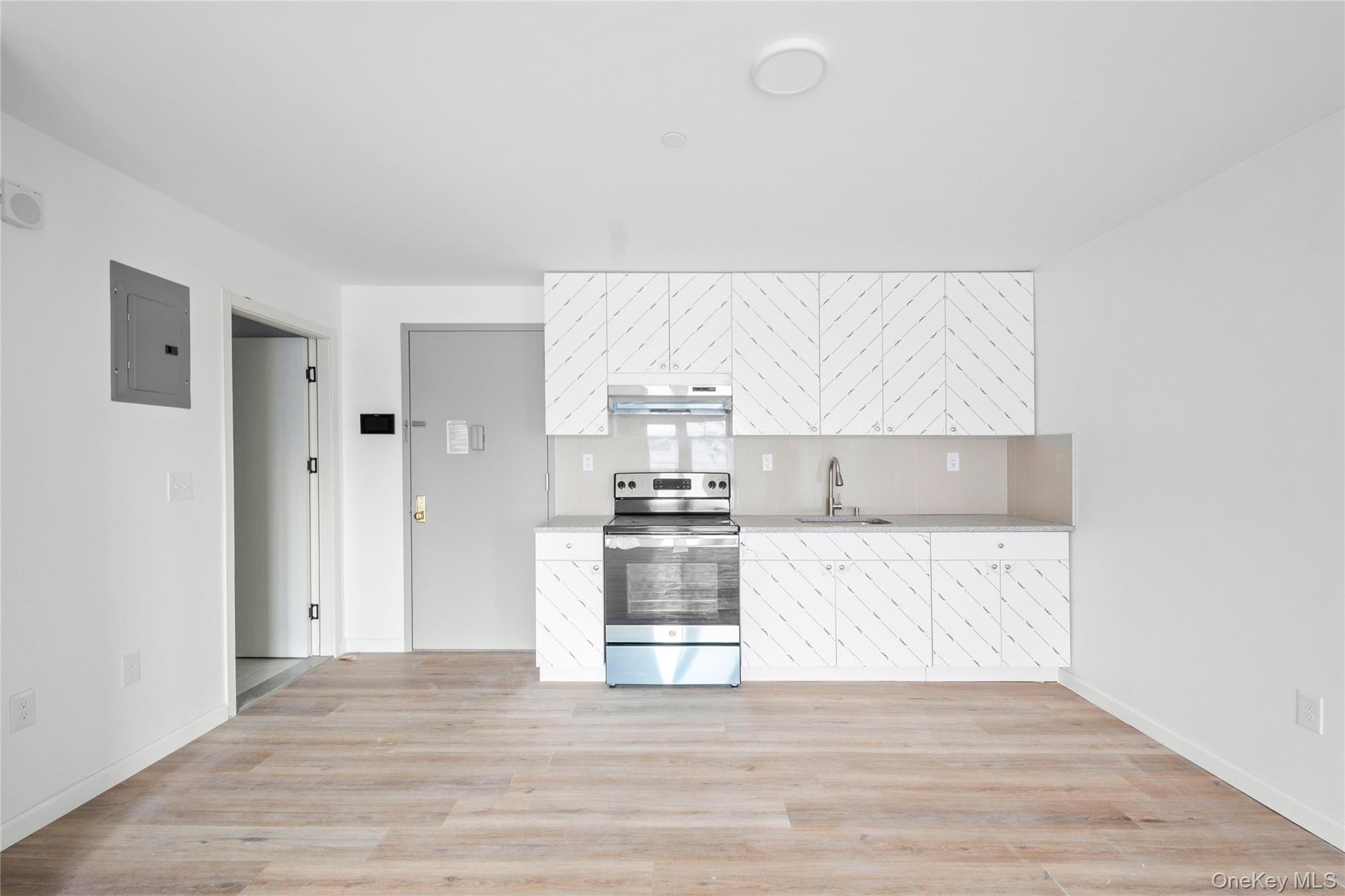 70-40 45 Avenue # 7B, Elmhurst, NY 11373