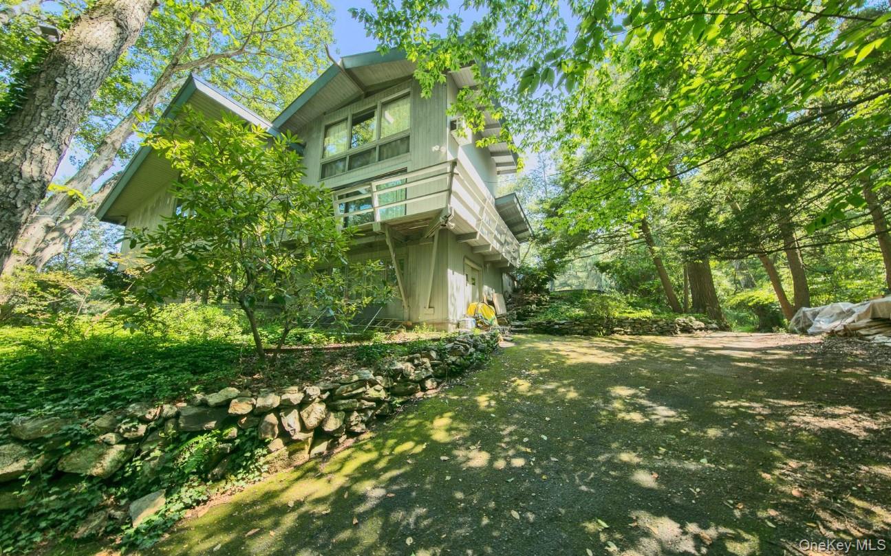 35 Saxon Woods Road, White Plains, NY 10605