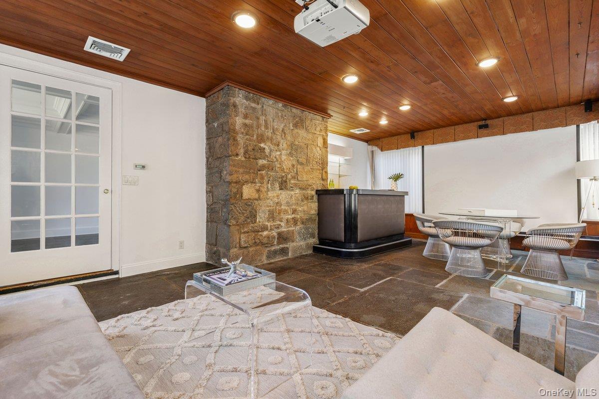 92 Verdun Avenue, New Rochelle, NY 10804