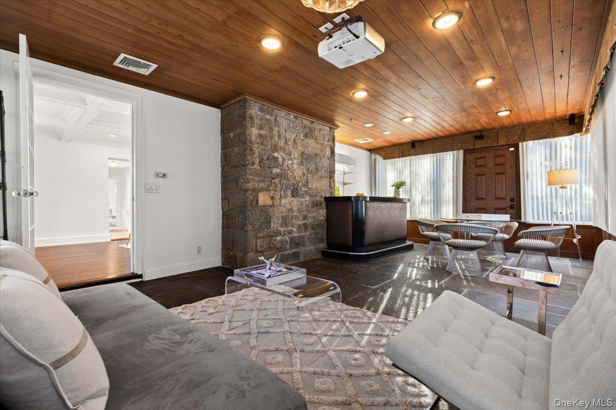 92 Verdun Avenue, New Rochelle, NY 10804