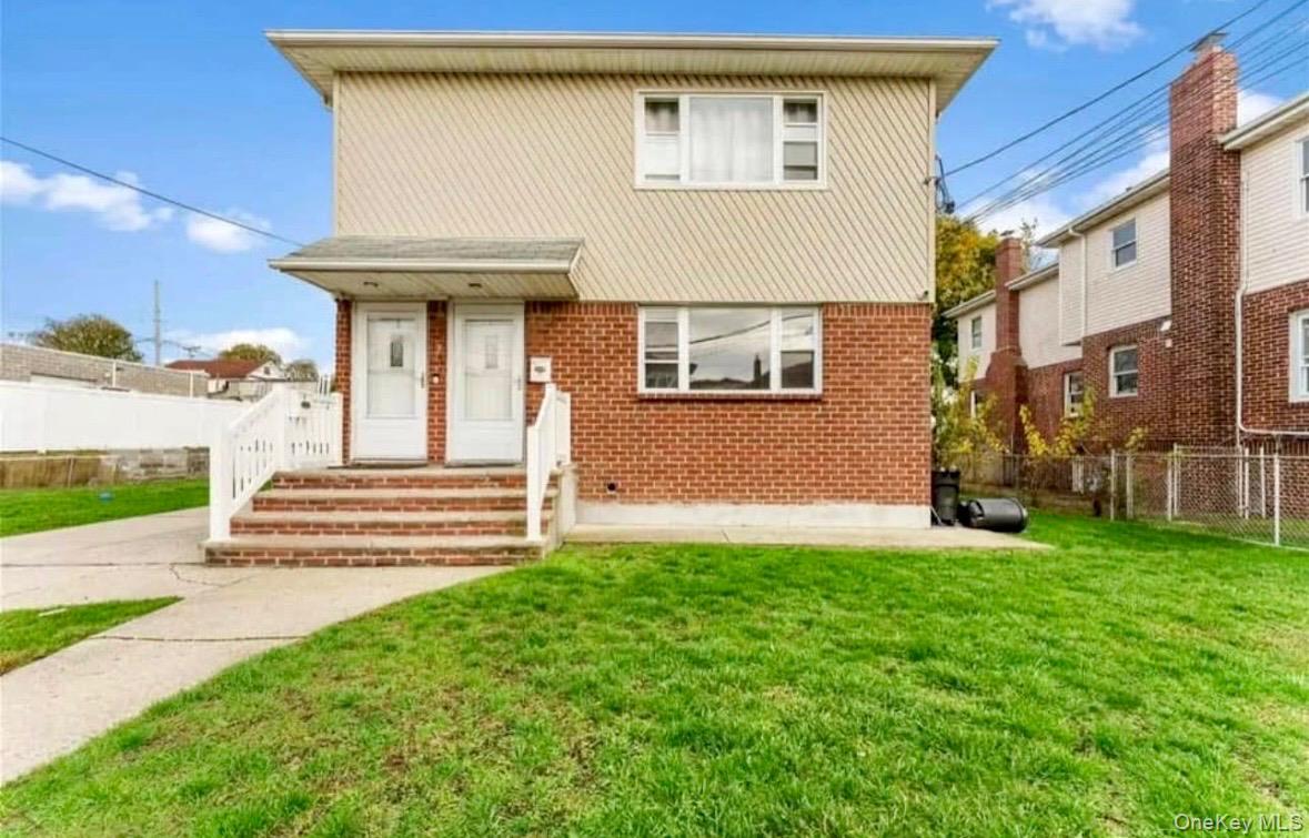 23 Doris Avenue, Franklin Square, NY 11010