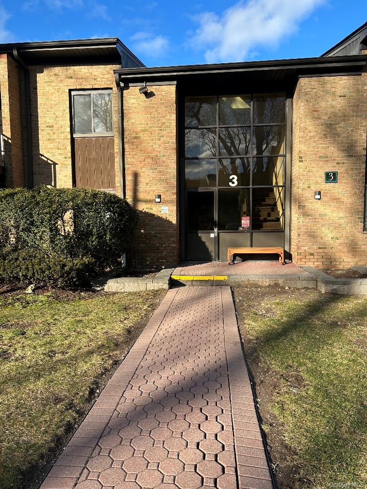 3 Charles Lane # 1E, Pomona, NY 10970