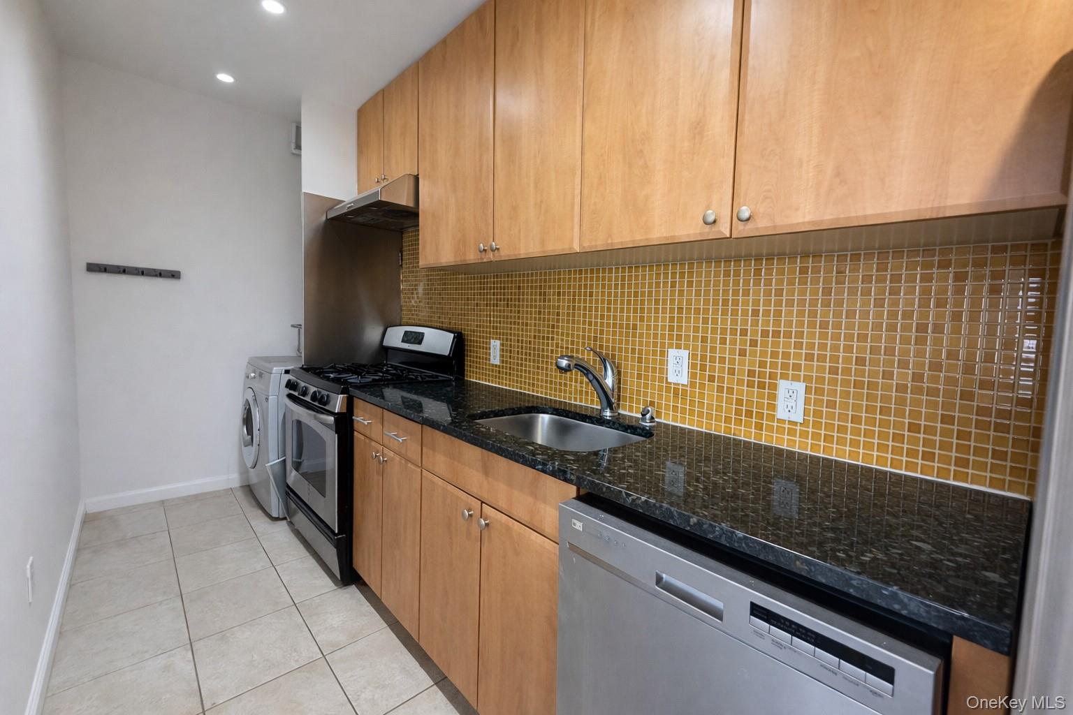 3138 137th Street # 5A, Flushing, NY 11354