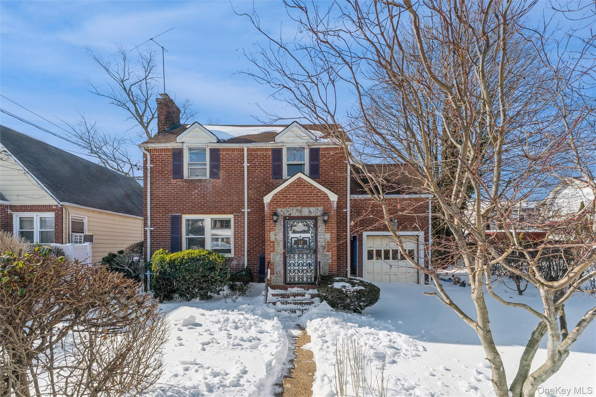 12 Taylor Place, Hempstead, NY 11550