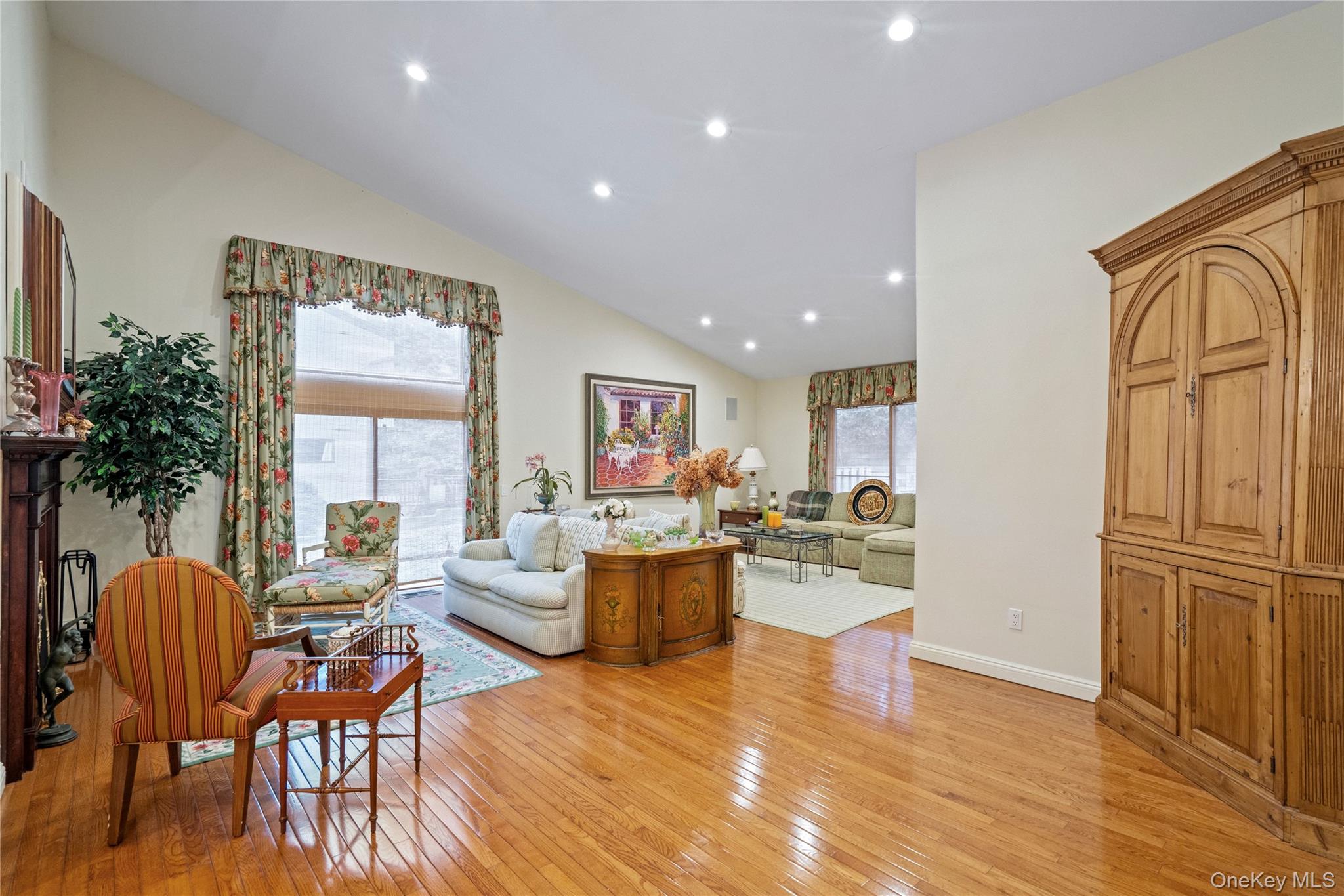 260 Vista Drive # 260, Jericho, NY 11753