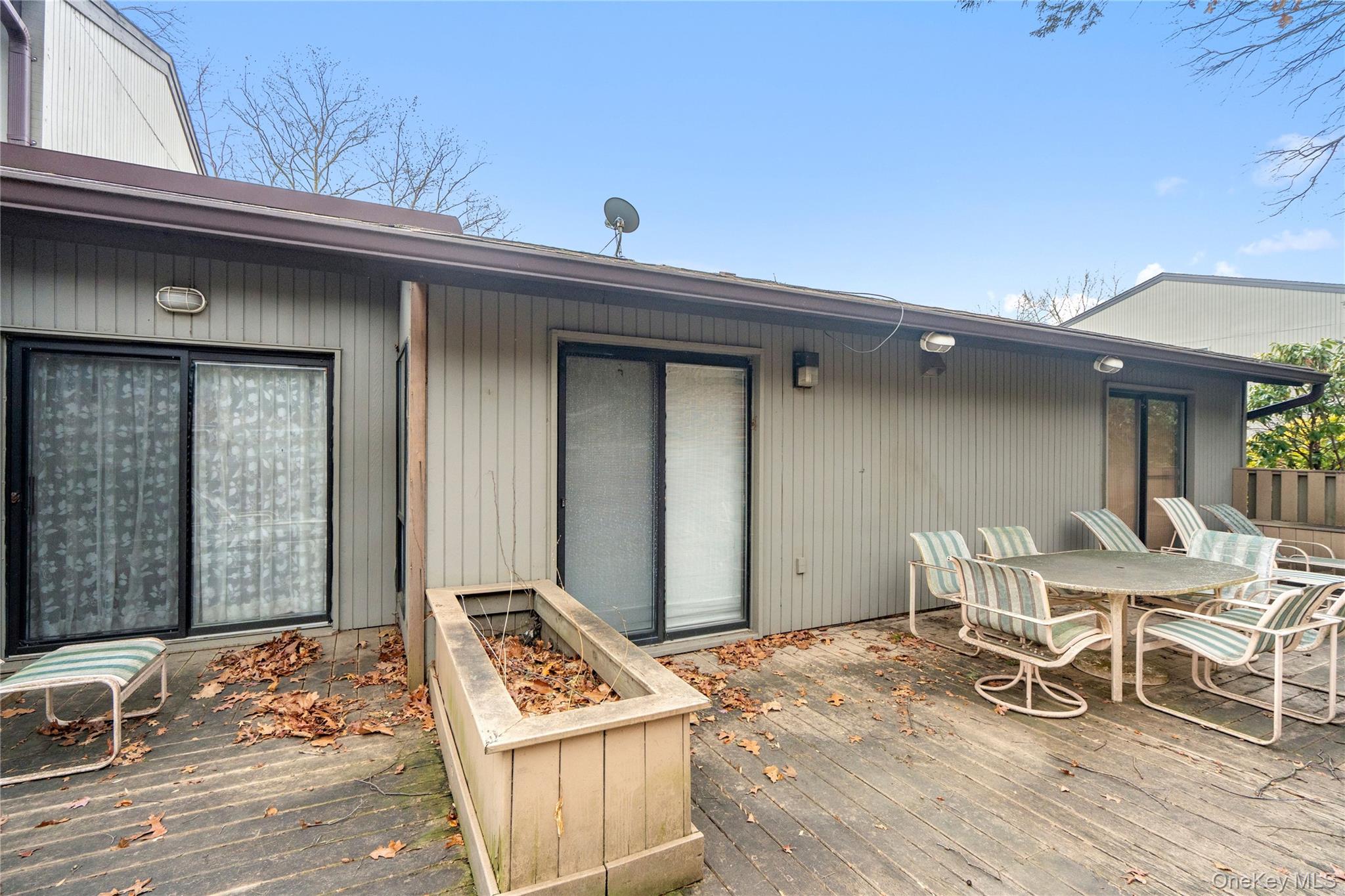 260 Vista Drive # 260, Jericho, NY 11753