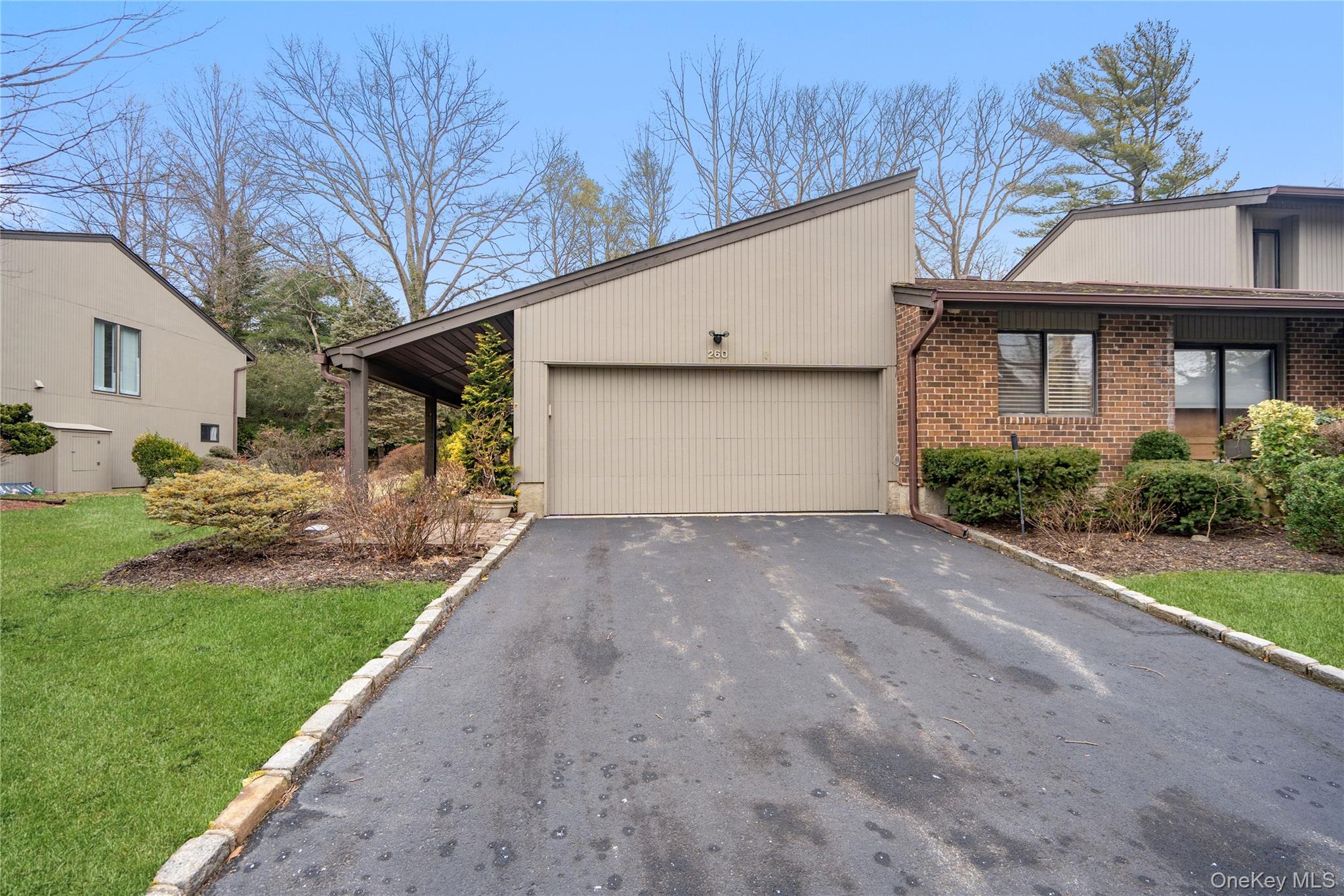 260 Vista Drive # 260, Jericho, NY 11753