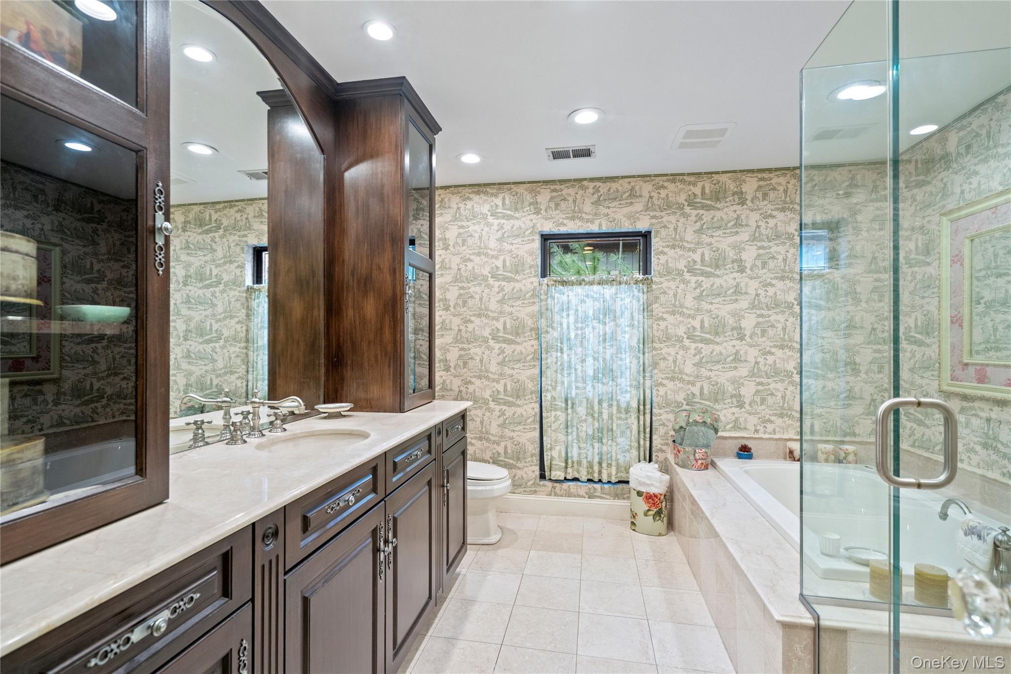 260 Vista Drive # 260, Jericho, NY 11753