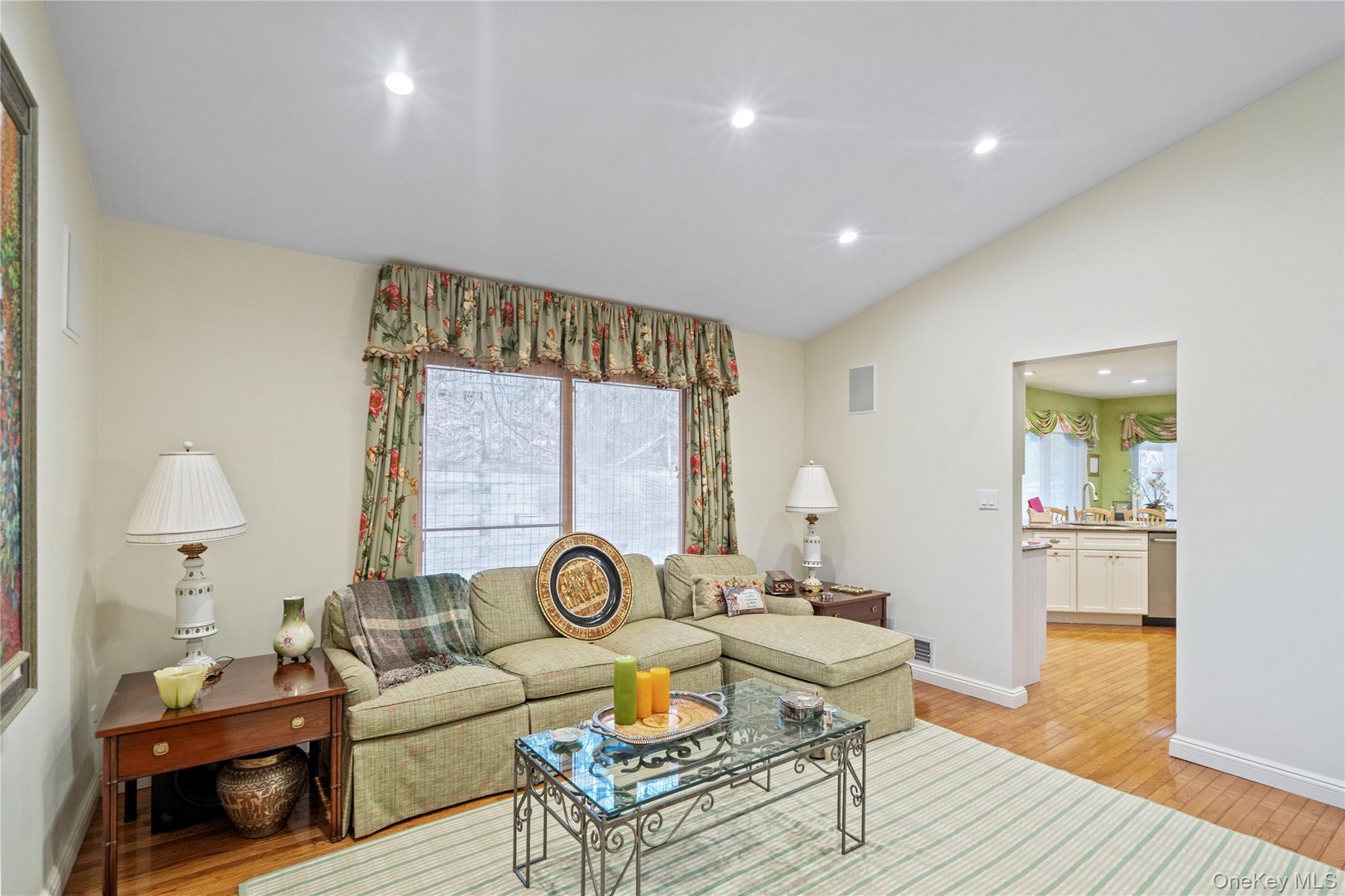 260 Vista Drive # 260, Jericho, NY 11753