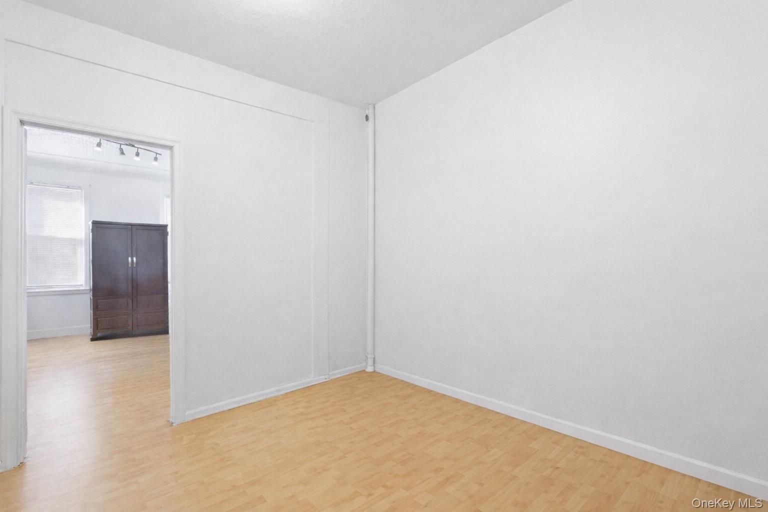 6089 54th Street, Maspeth, NY 11378