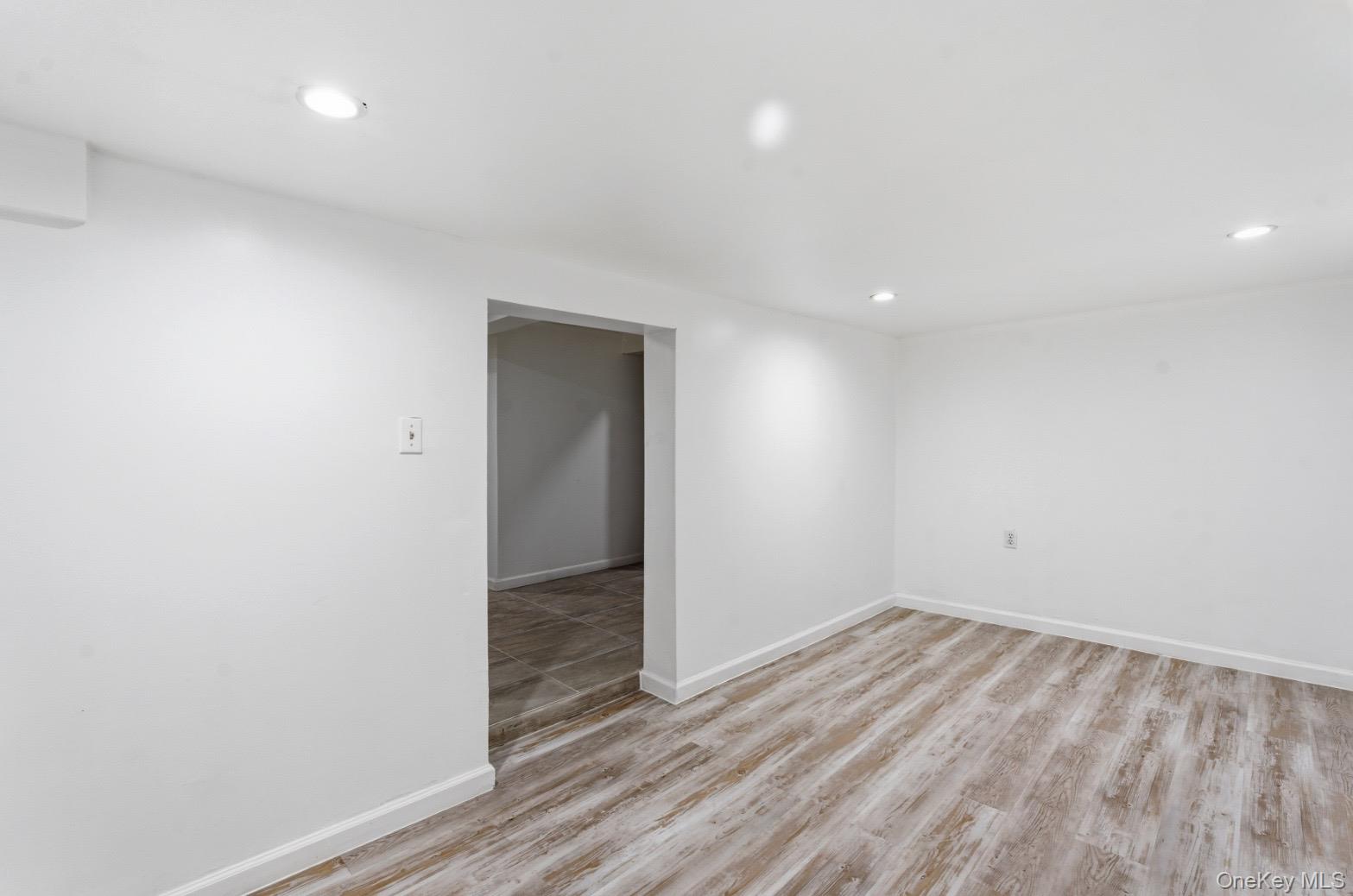 6089 54th Street, Maspeth, NY 11378