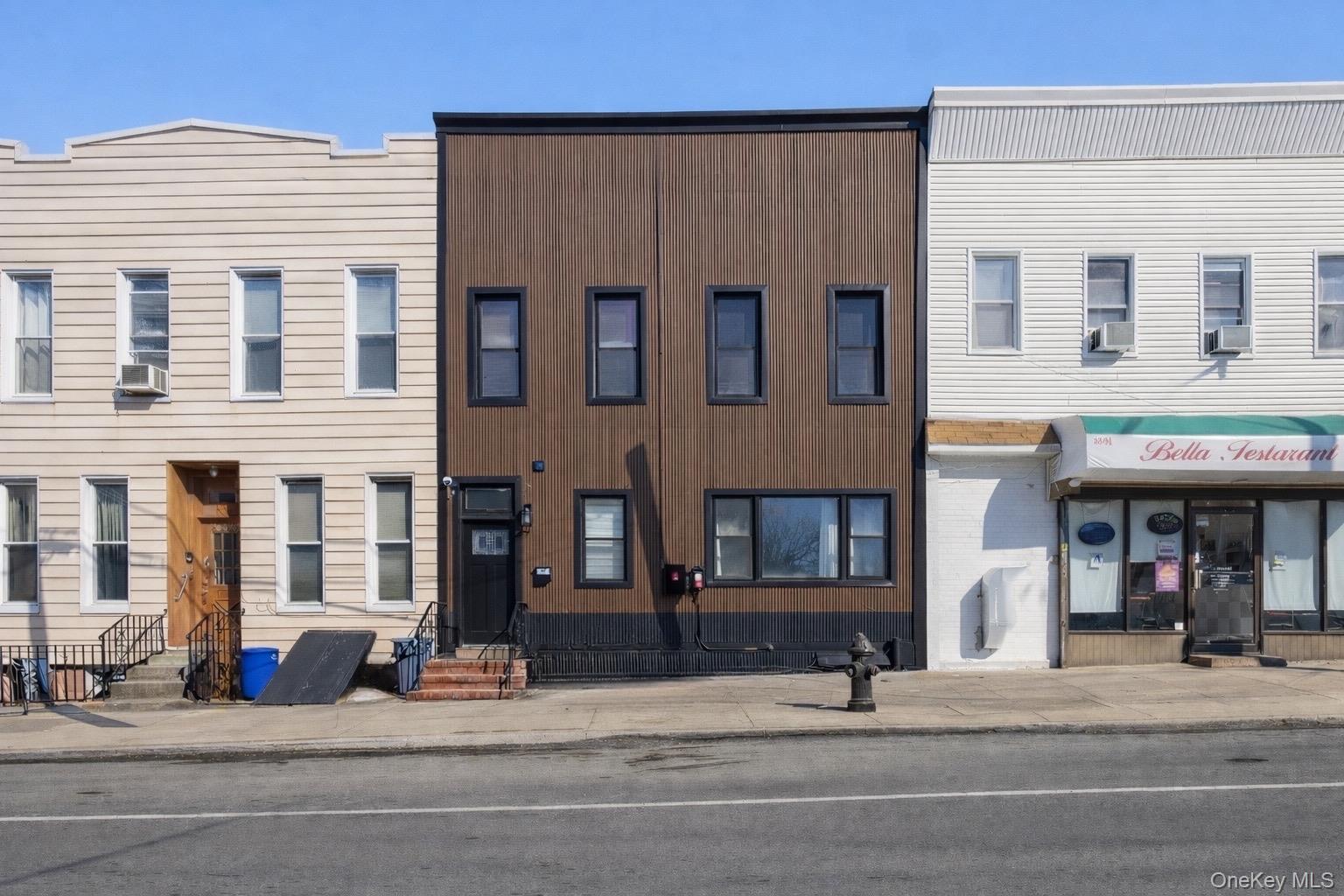 6089 54th Street, Maspeth, NY 11378