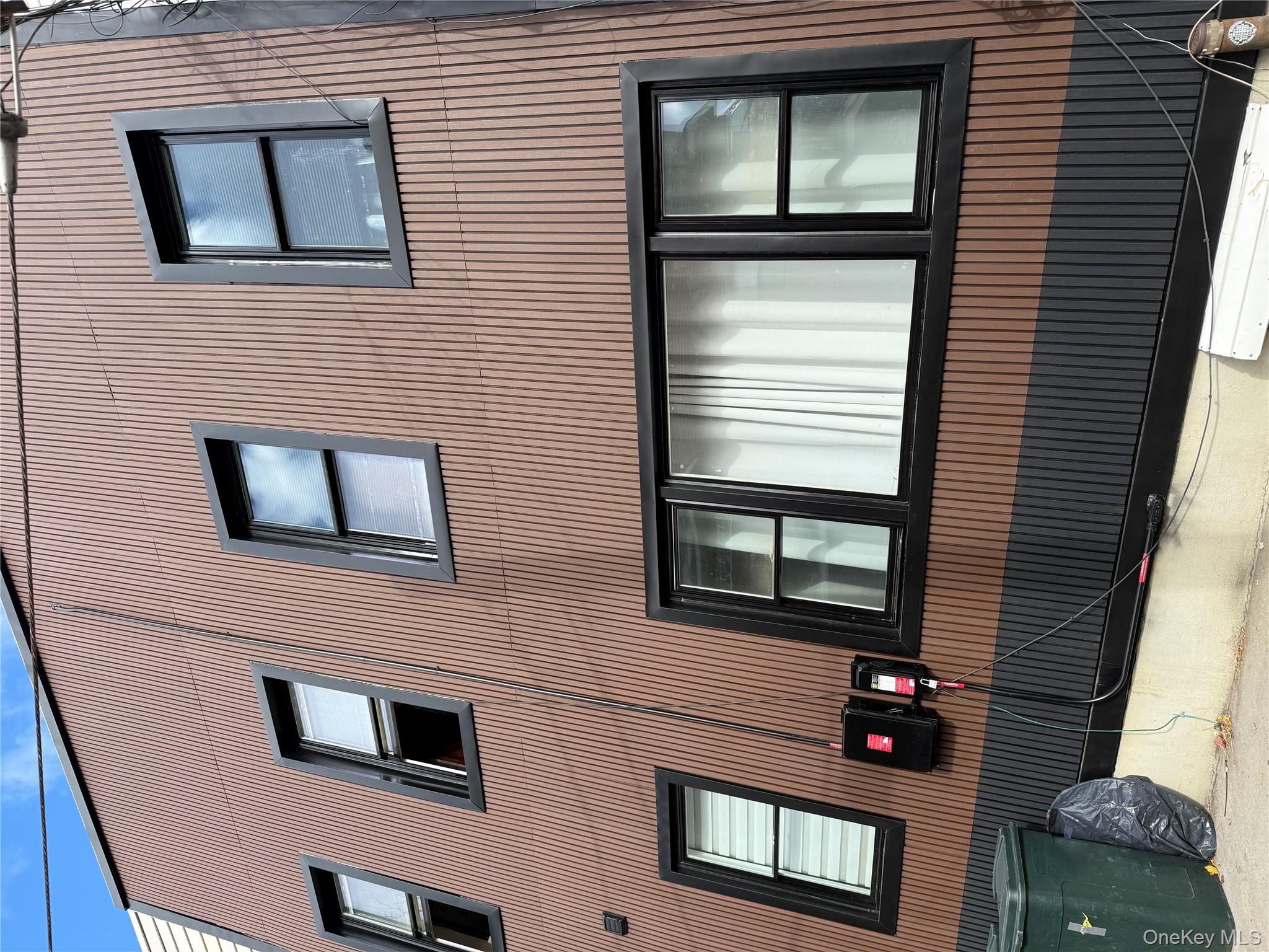 6089 54th Street, Maspeth, NY 11378