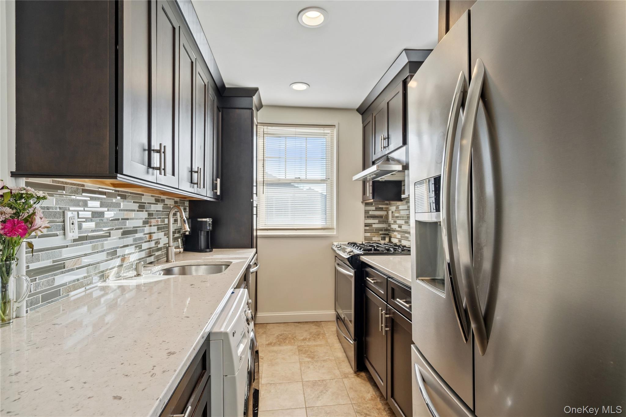 63-09 252nd Street # #4-1322, Little Neck, NY 11362