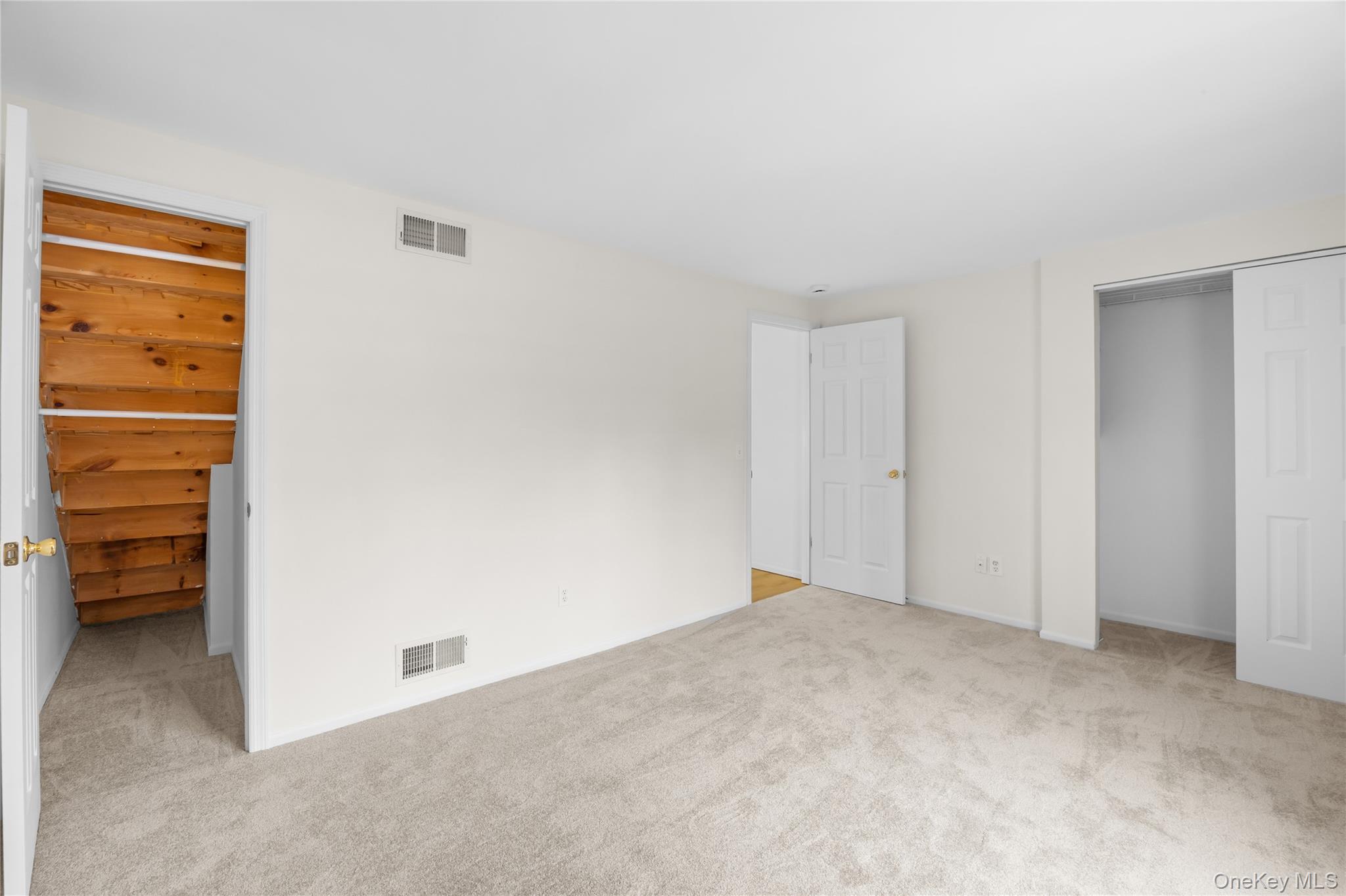 17 Fairview Street # A, Huntington, NY 11743