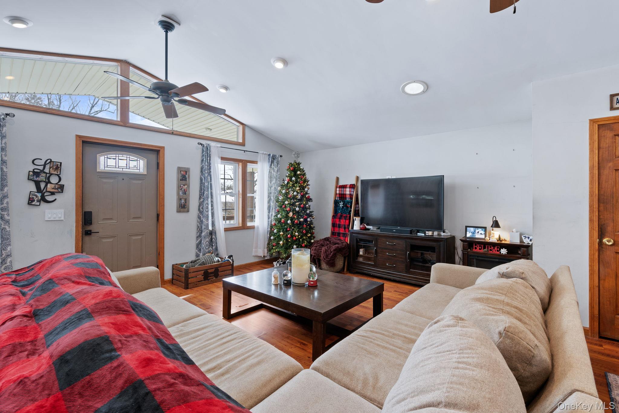 106 John Street, Maybrook, NY 12543