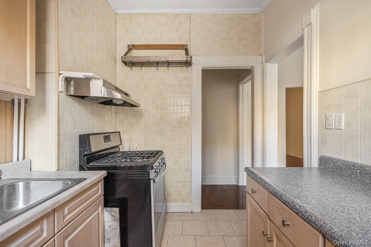 62 Sutton Street, Brooklyn, NY 11222