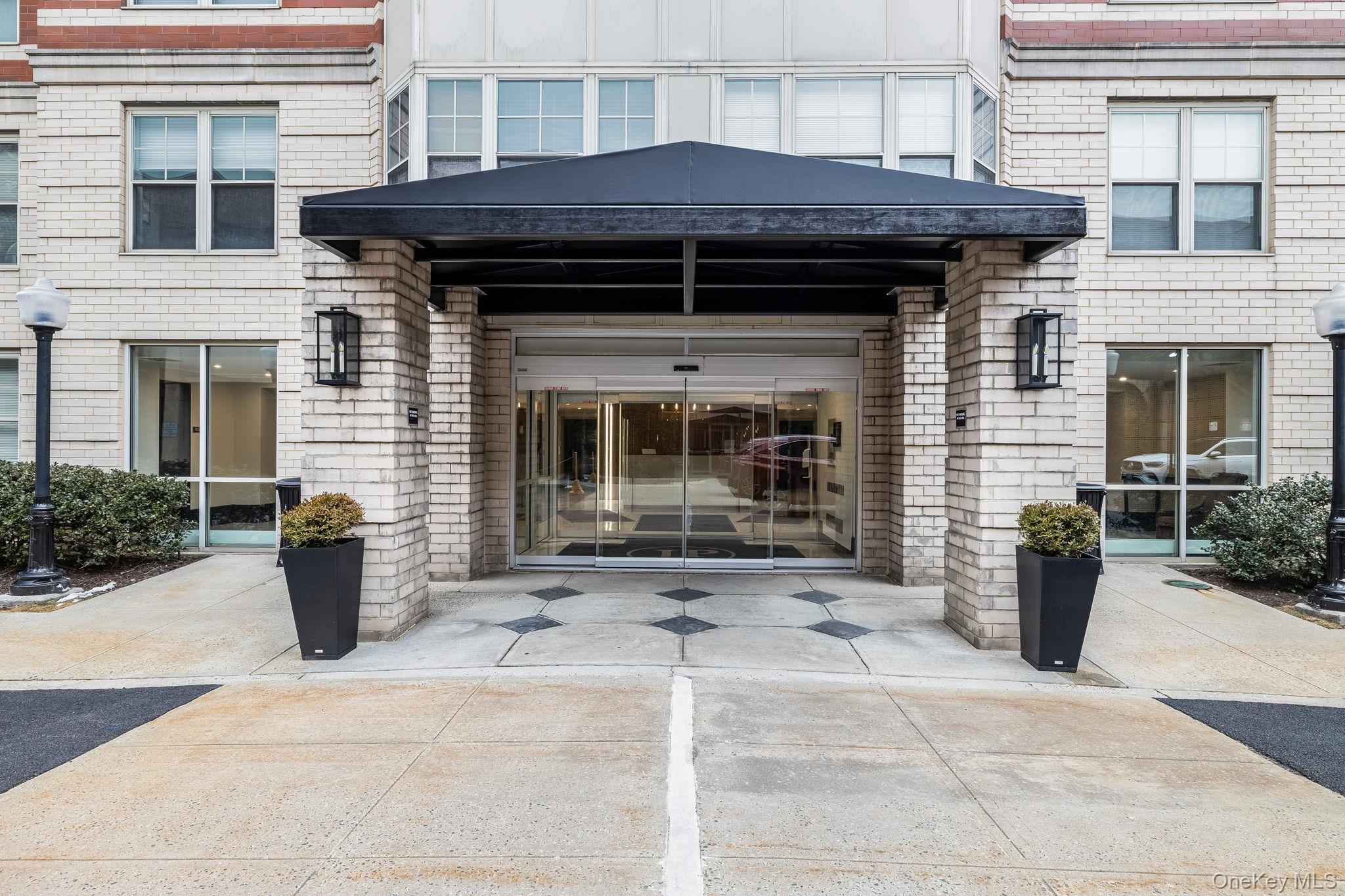 300 Mamaroneck Avenue # 417, White Plains, NY 10605