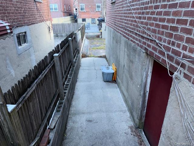 2832 Harding Avenue, Bronx, NY 10465