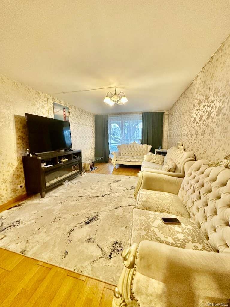 97-07 63 Road # 3M, Rego Park, NY 11374