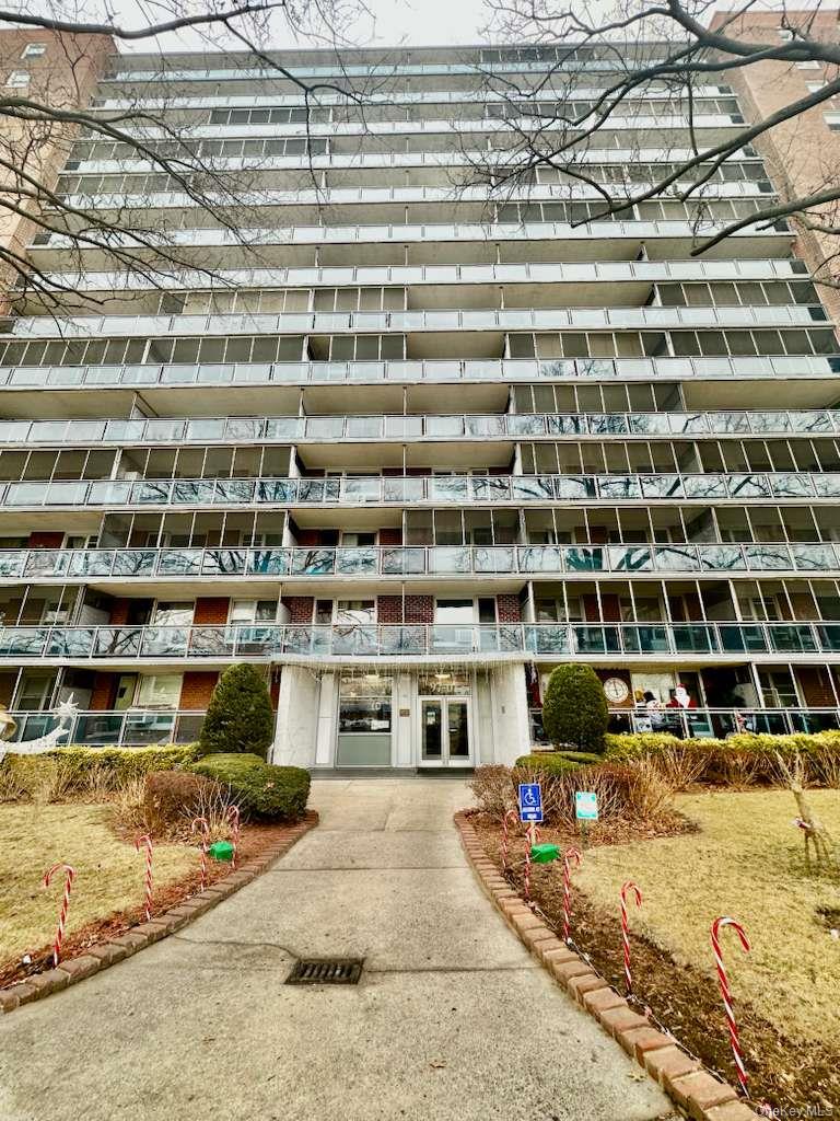 97-07 63 Road # 3M, Rego Park, NY 11374