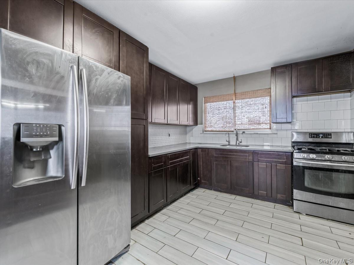 22 Mason Street, Hempstead, NY 11550