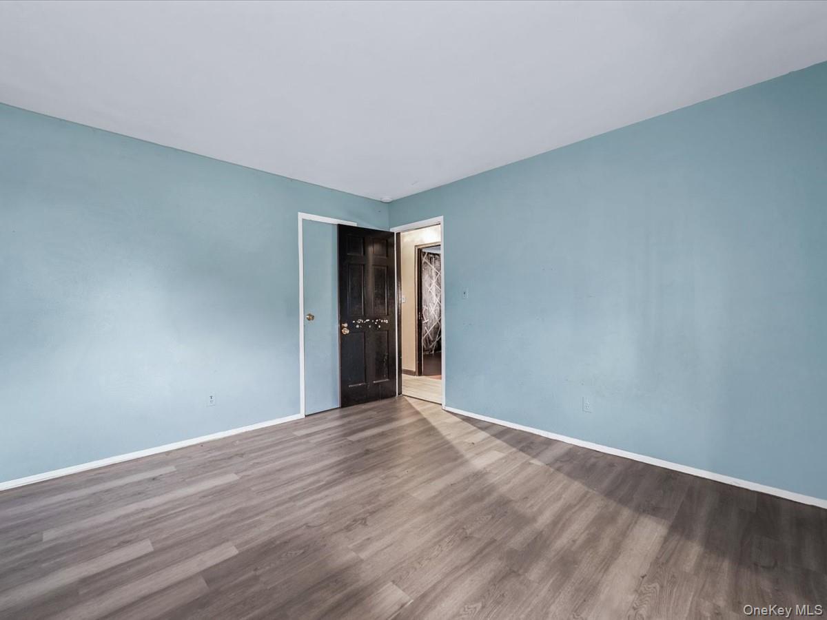 22 Mason Street, Hempstead, NY 11550