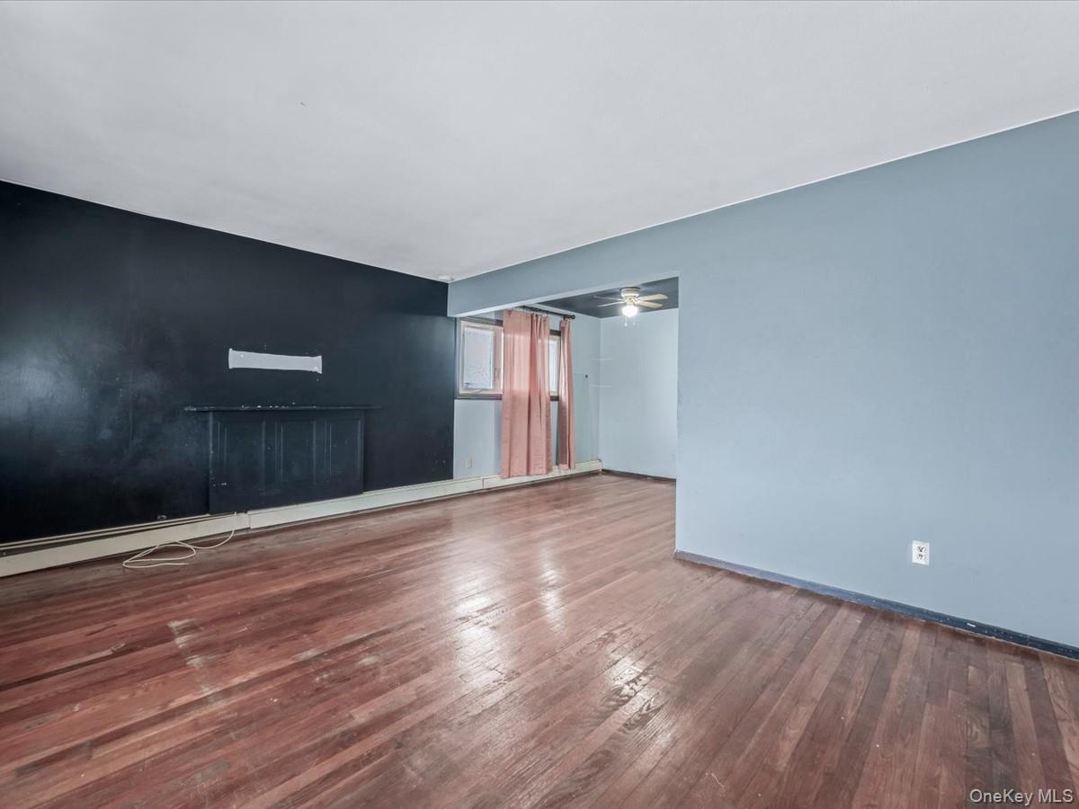 22 Mason Street, Hempstead, NY 11550