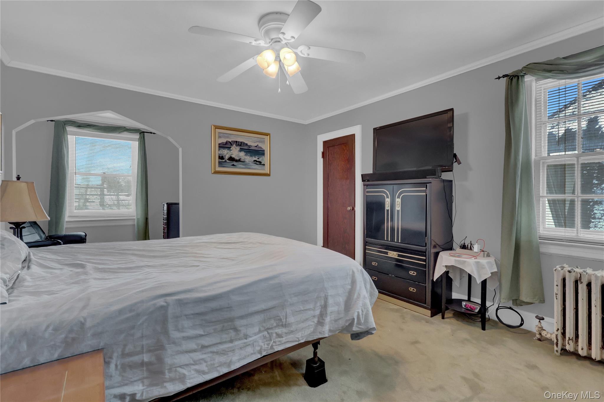 15 Donald Place, East Rockaway, NY 11518